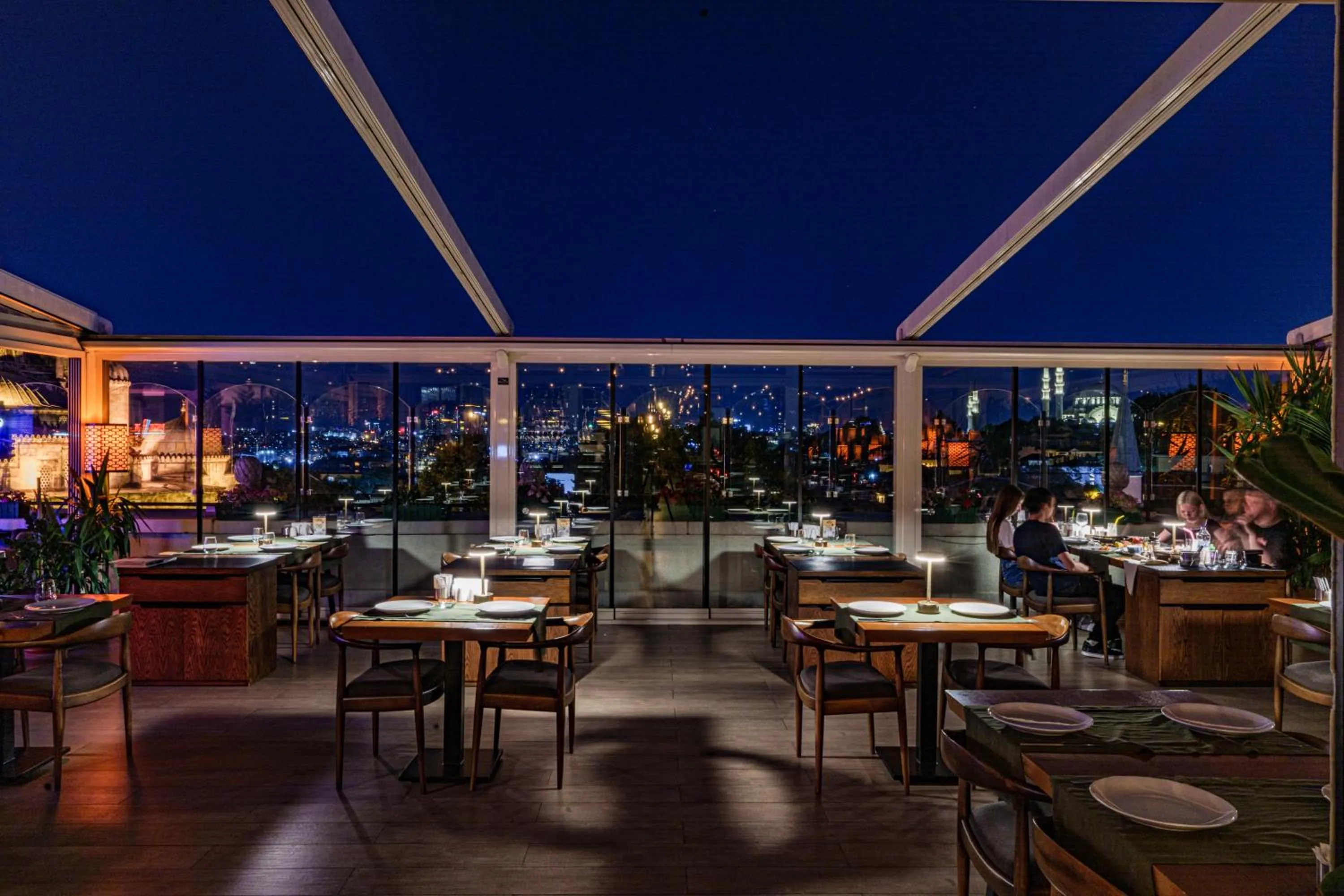 Restaurant/places to eat in Grand Hotel Gulsoy Old City