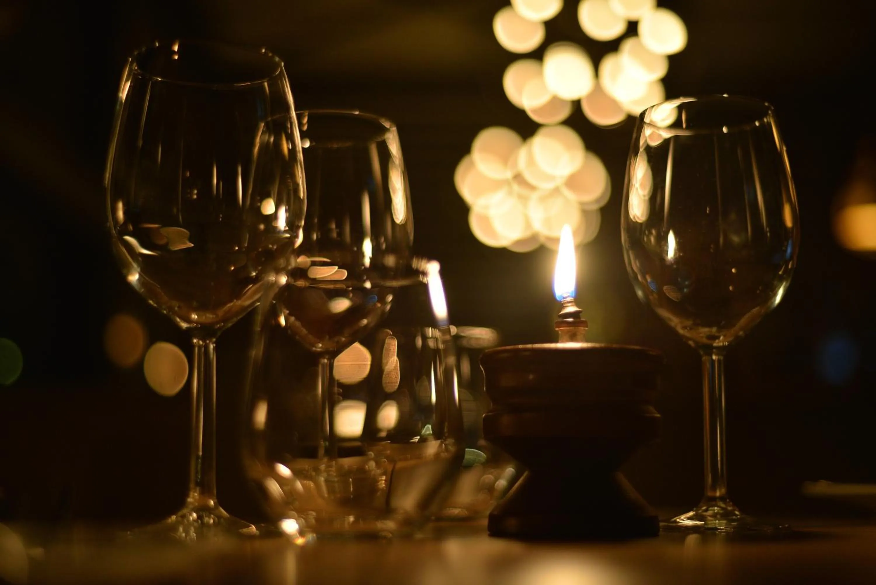 Restaurant/places to eat in Wes Hotel