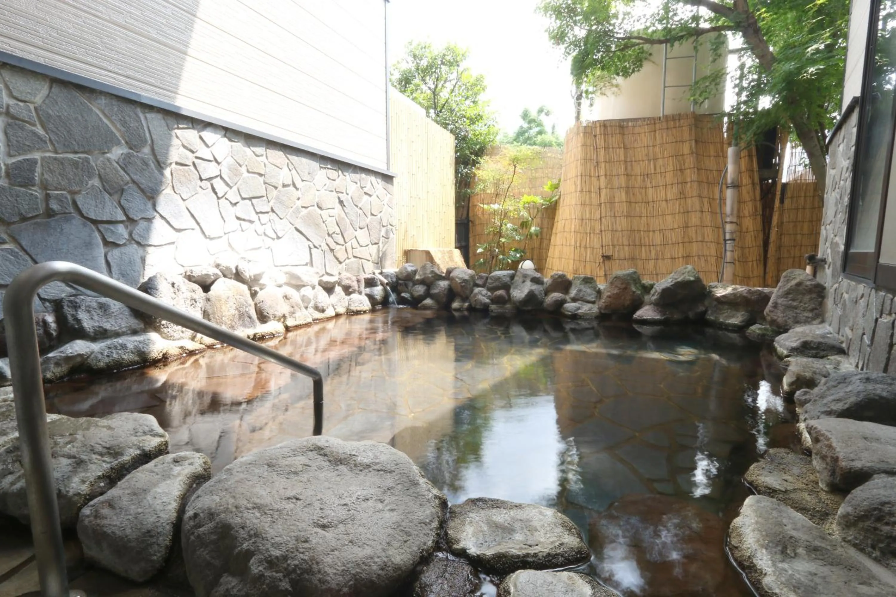 Hot Spring Bath in Yufuin Yamaboushi
