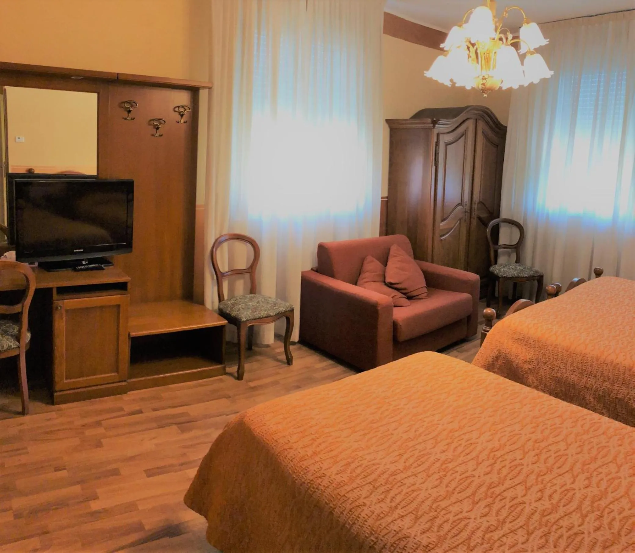 Bed in Hotel Victoria