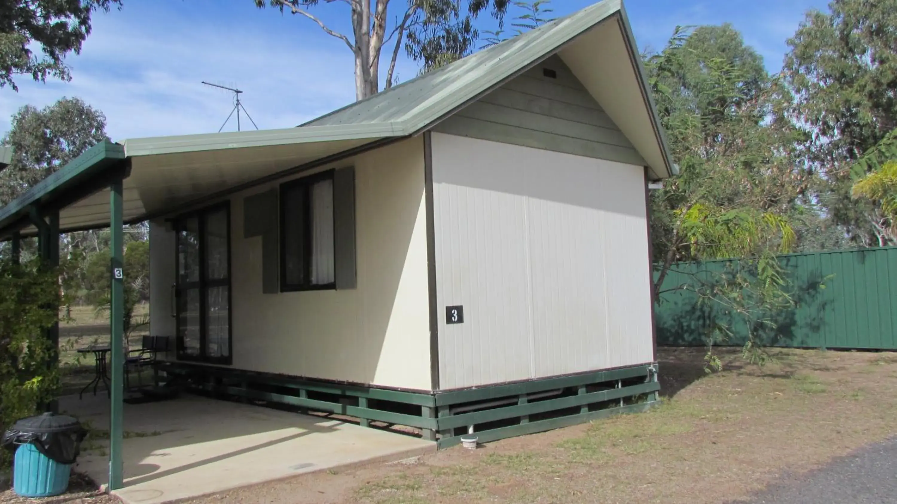 Deluxe Villa in Homestead Caravan Park Deluxe Villa in Homestead Caravan Park