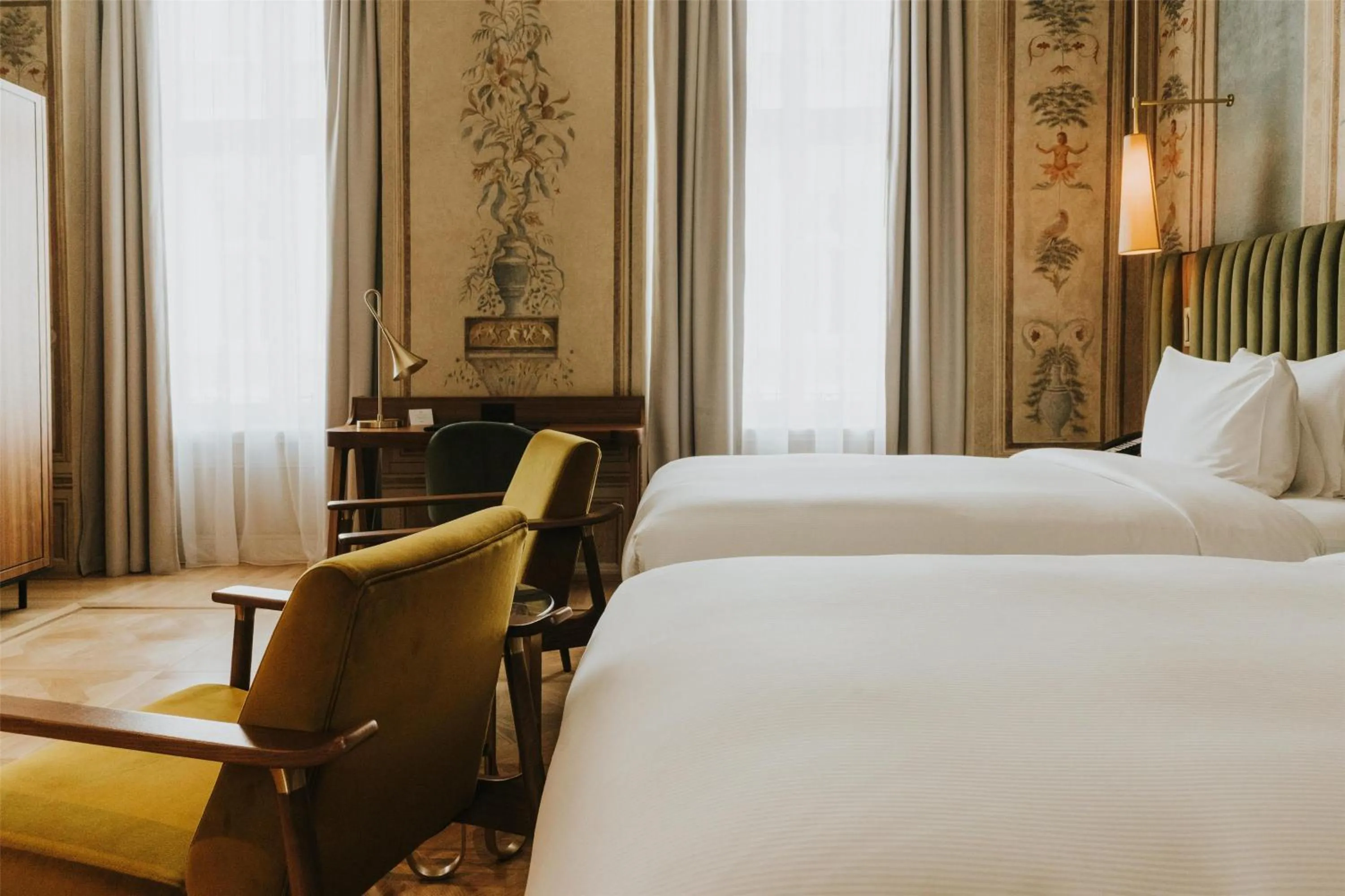 Living room, Bed in Hotel Saski Krakow Curio Collection by Hilton