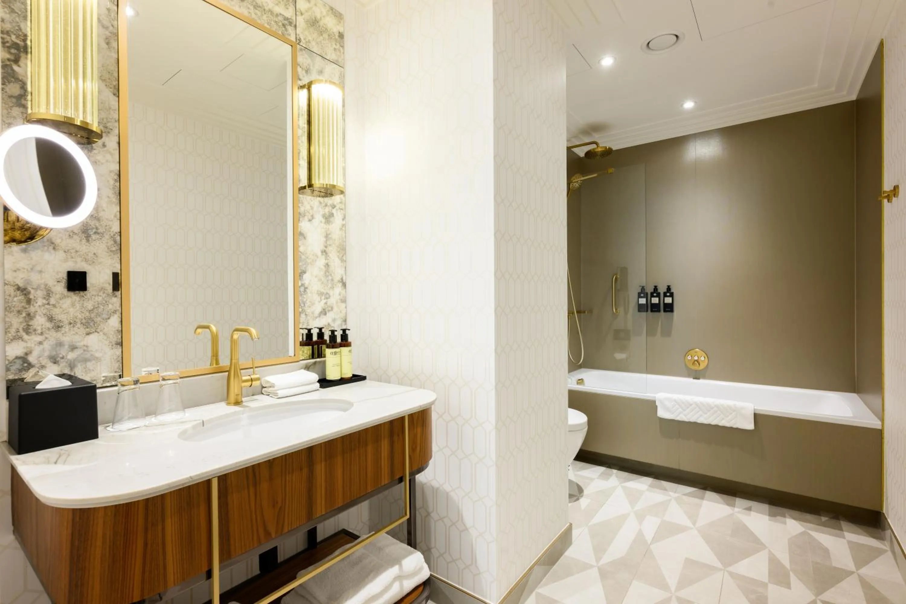 Bathroom in Hotel Saski Krakow Curio Collection by Hilton