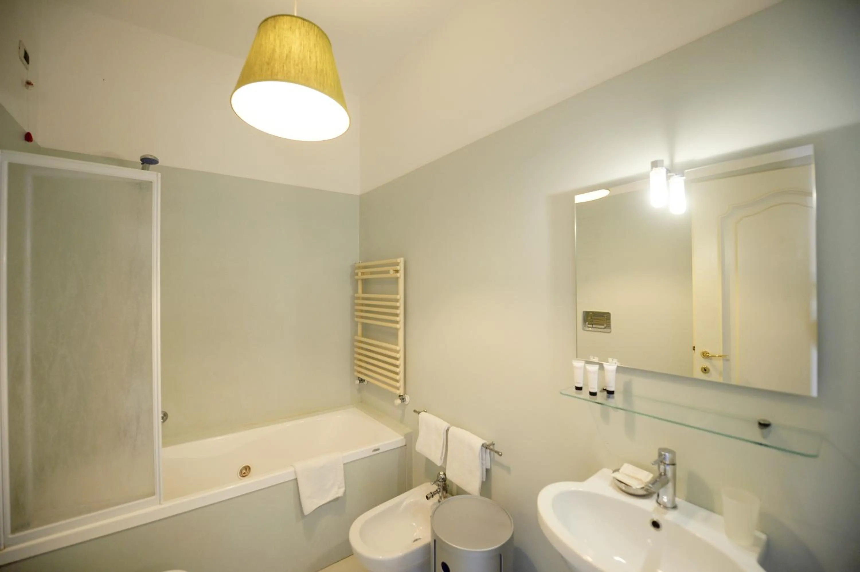 Bathroom in Fontana Più Stella