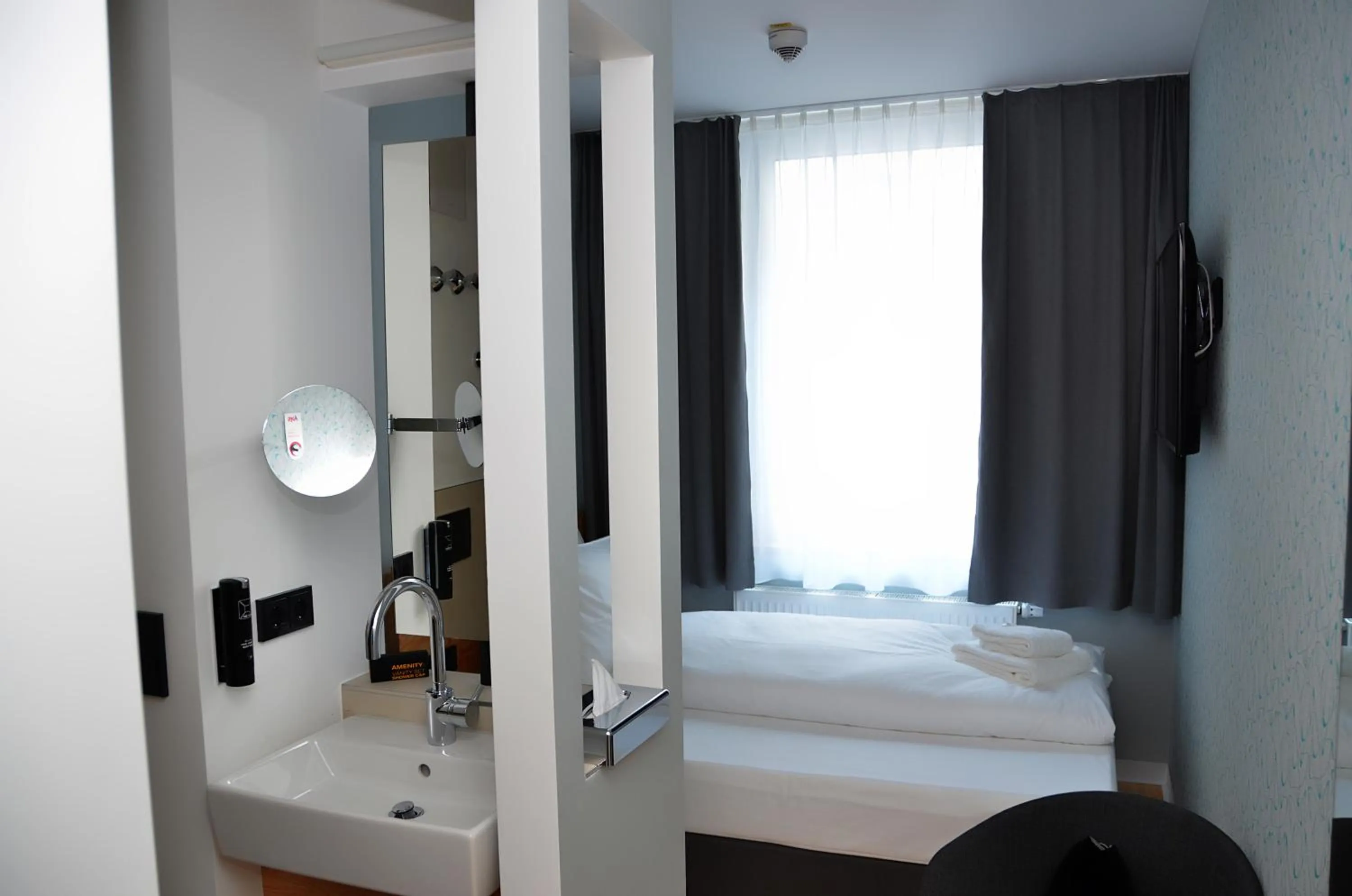 Photo of the whole room, Bed in mk | hotel münchen city