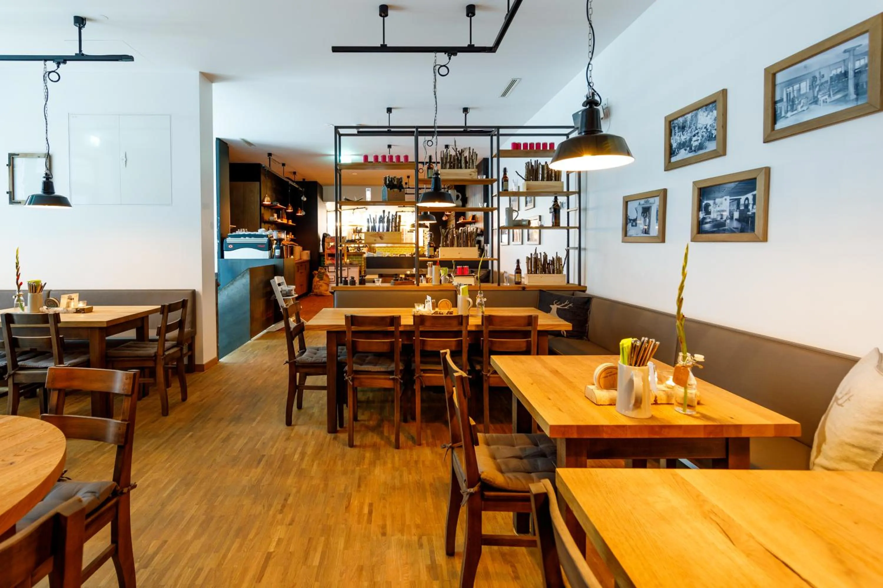 Restaurant/places to eat in mk | hotel münchen city