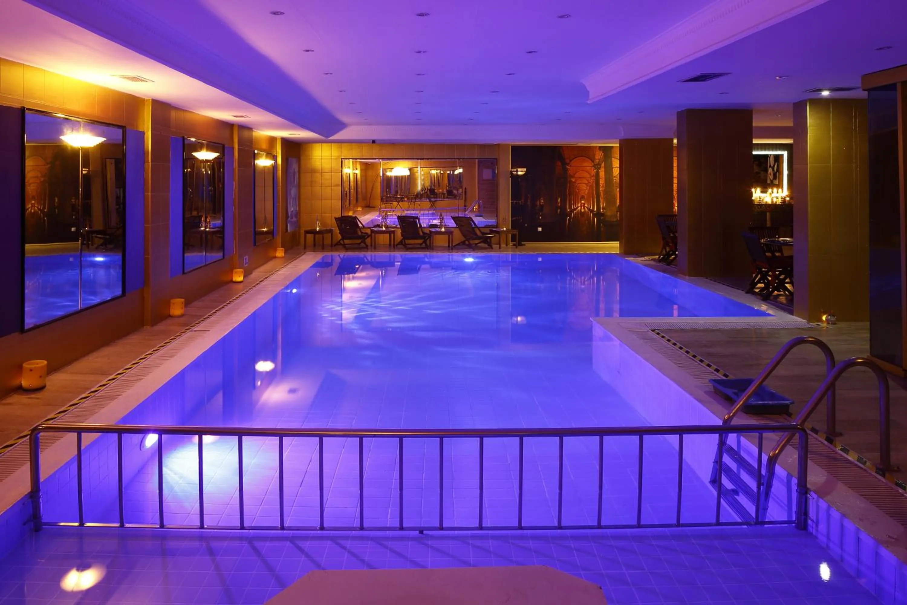 Swimming pool in Grand Halic Goldenhorn
