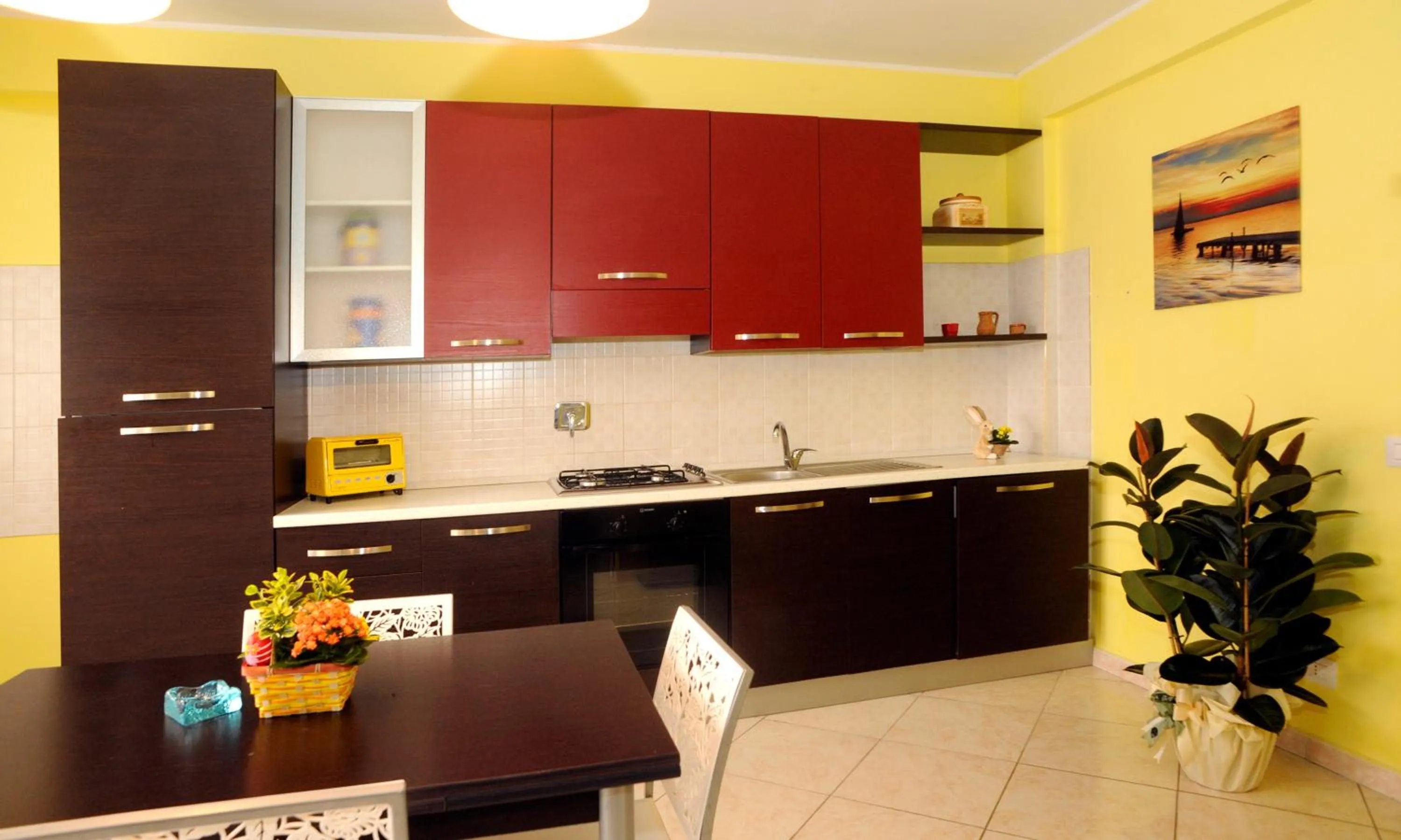 Kitchen or kitchenette in Casa Vacanza la Rondine
