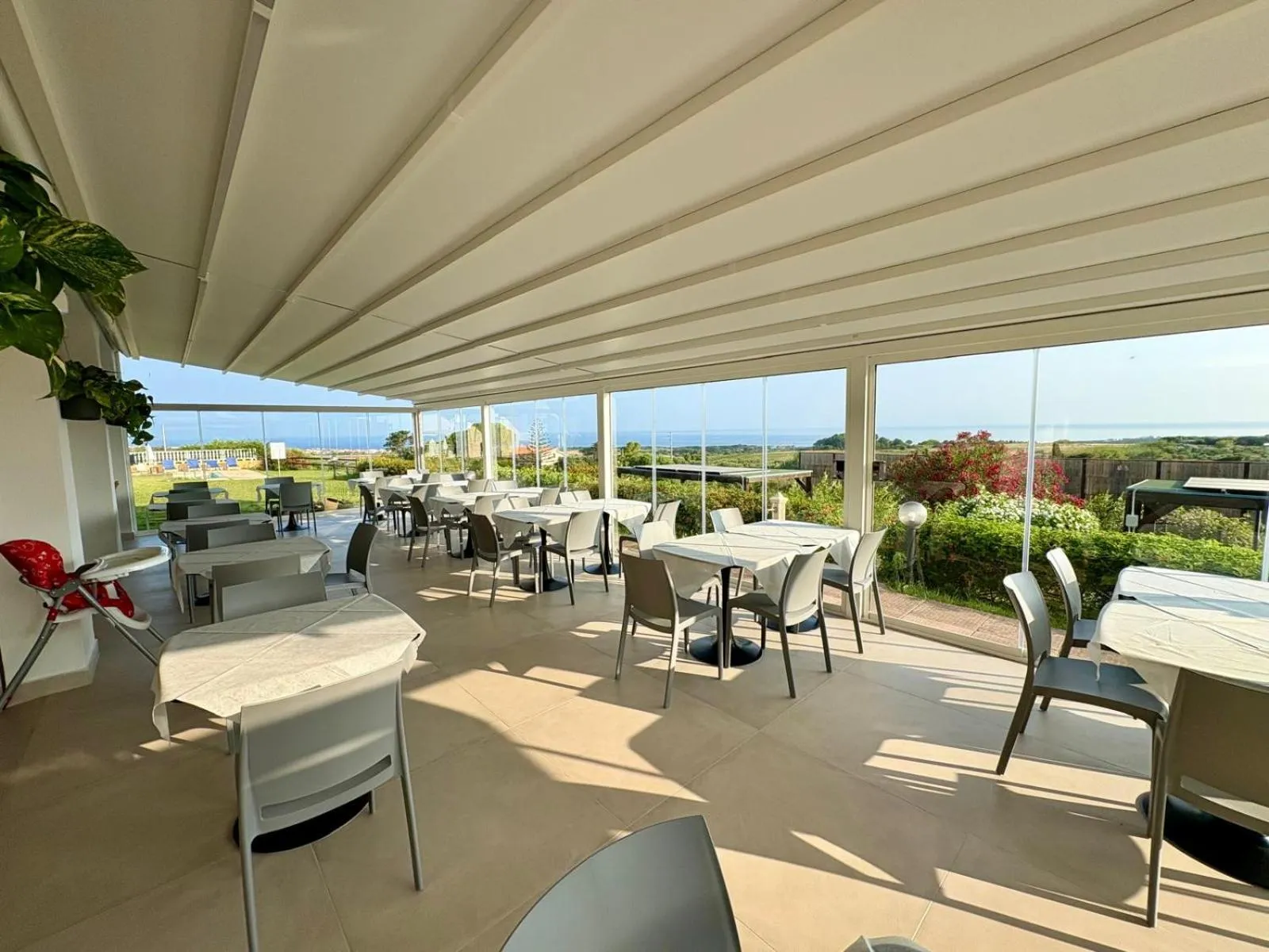 Restaurant/places to eat in Abbaidda Hotel