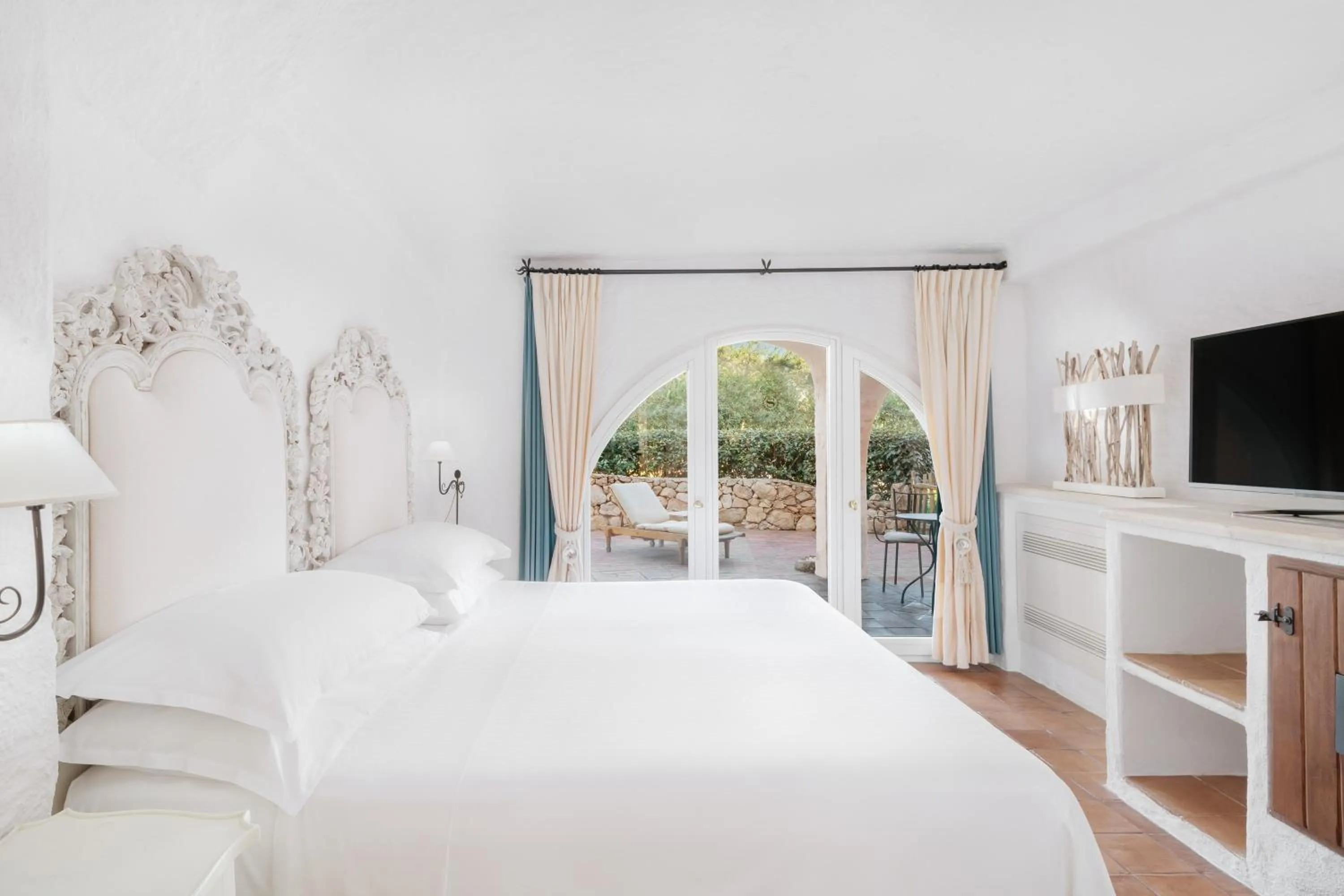 Photo of the whole room, Bed in Cervo Hotel,Costa Smeralda Resort