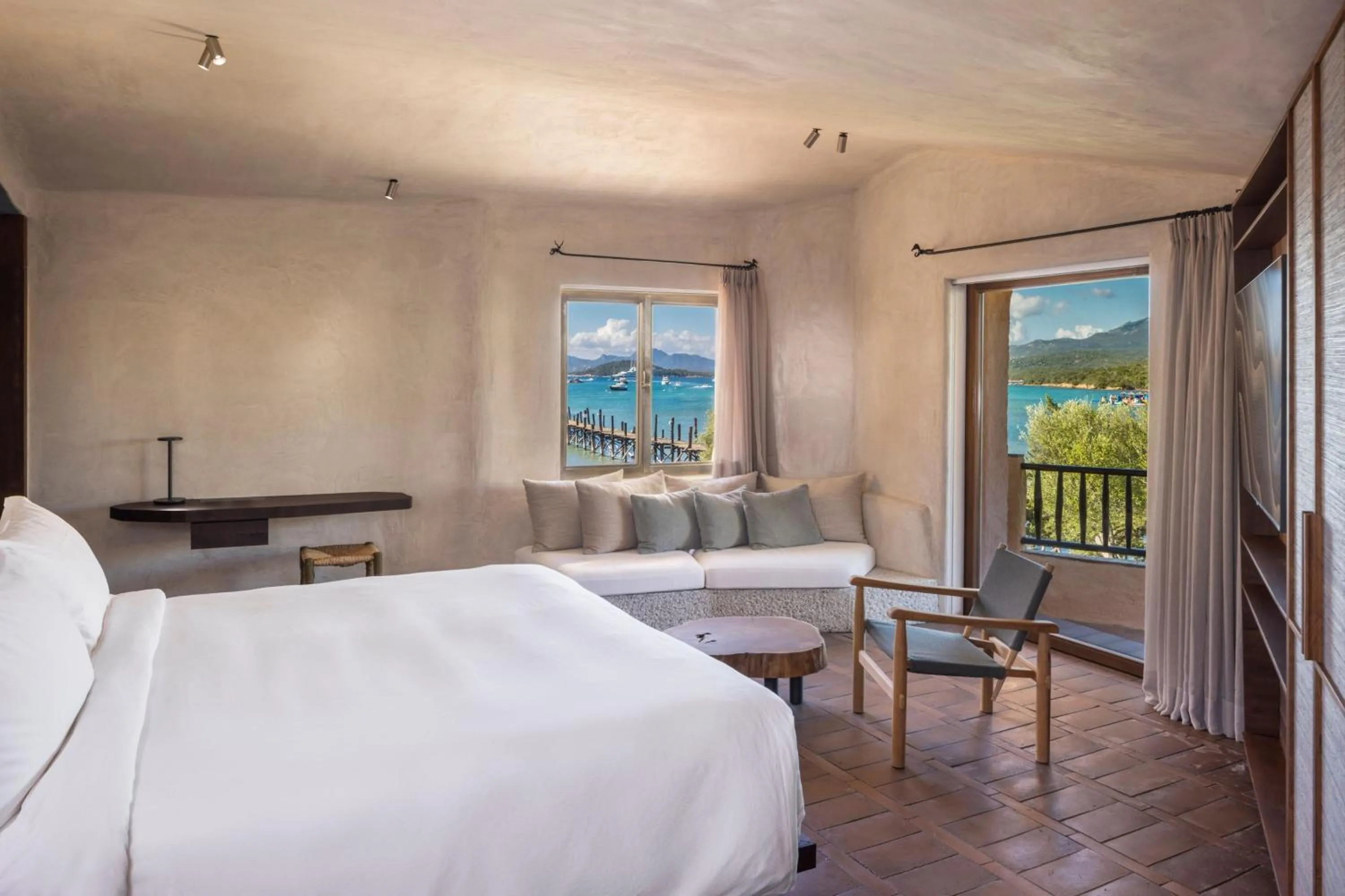 Photo of the whole room, Bed in Hotel Cala di Volpe, a Luxury Collection Hotel, Costa Smeralda