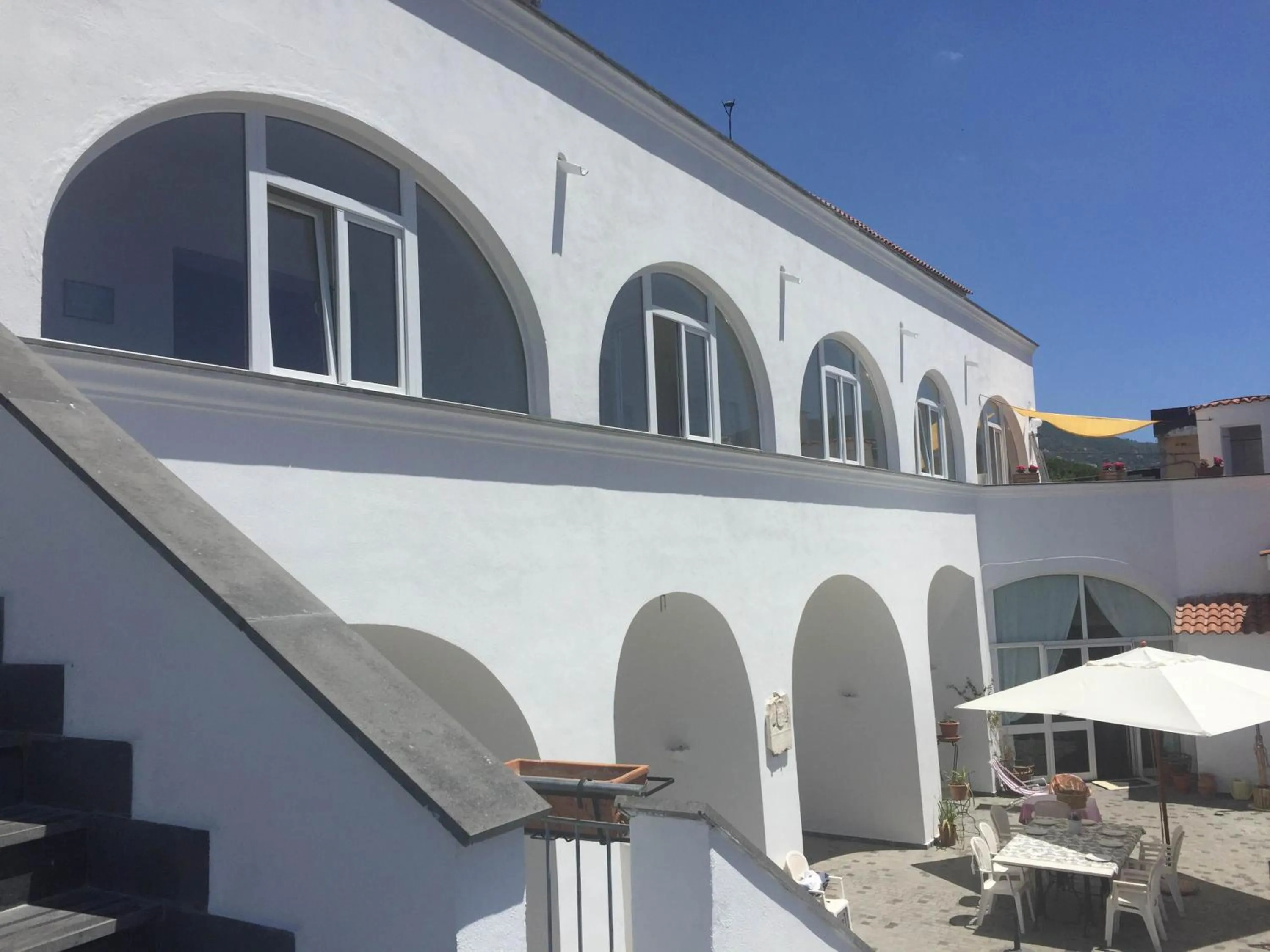 Facade/entrance in La Casa Del Sole