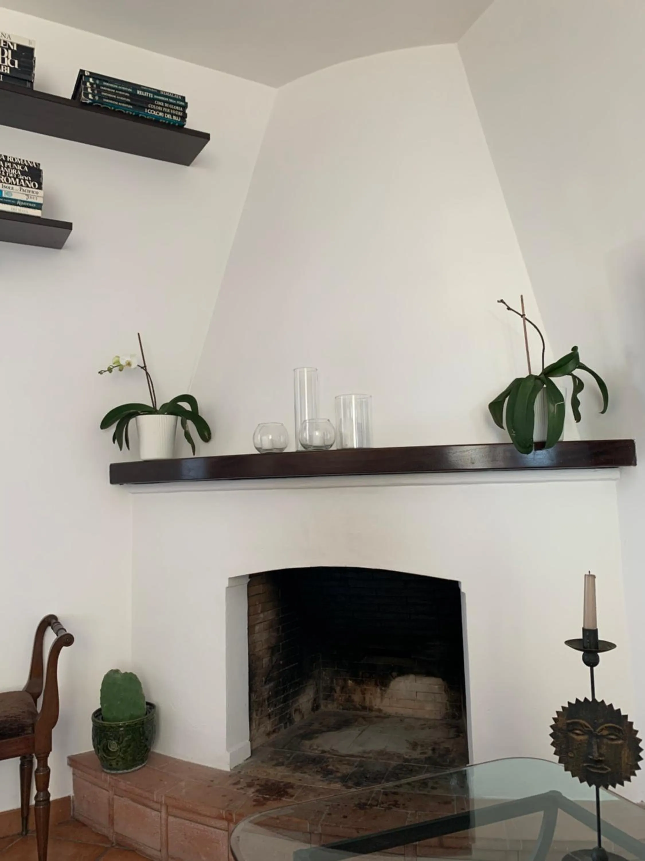 Communal lounge/ TV room in La Casa Del Sole