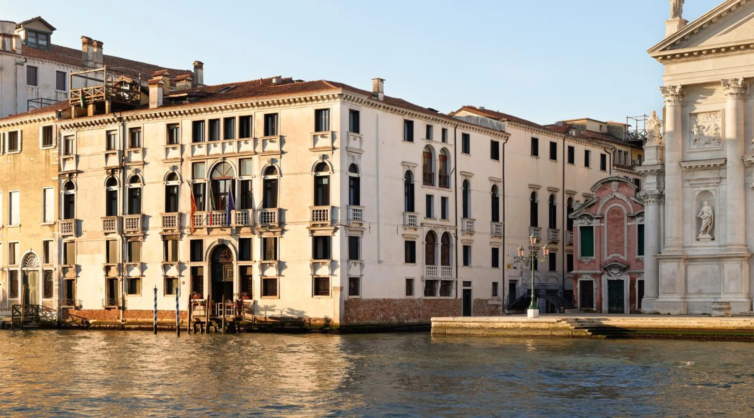 Property building in Hotel Palazzo Giovanelli e Gran Canal