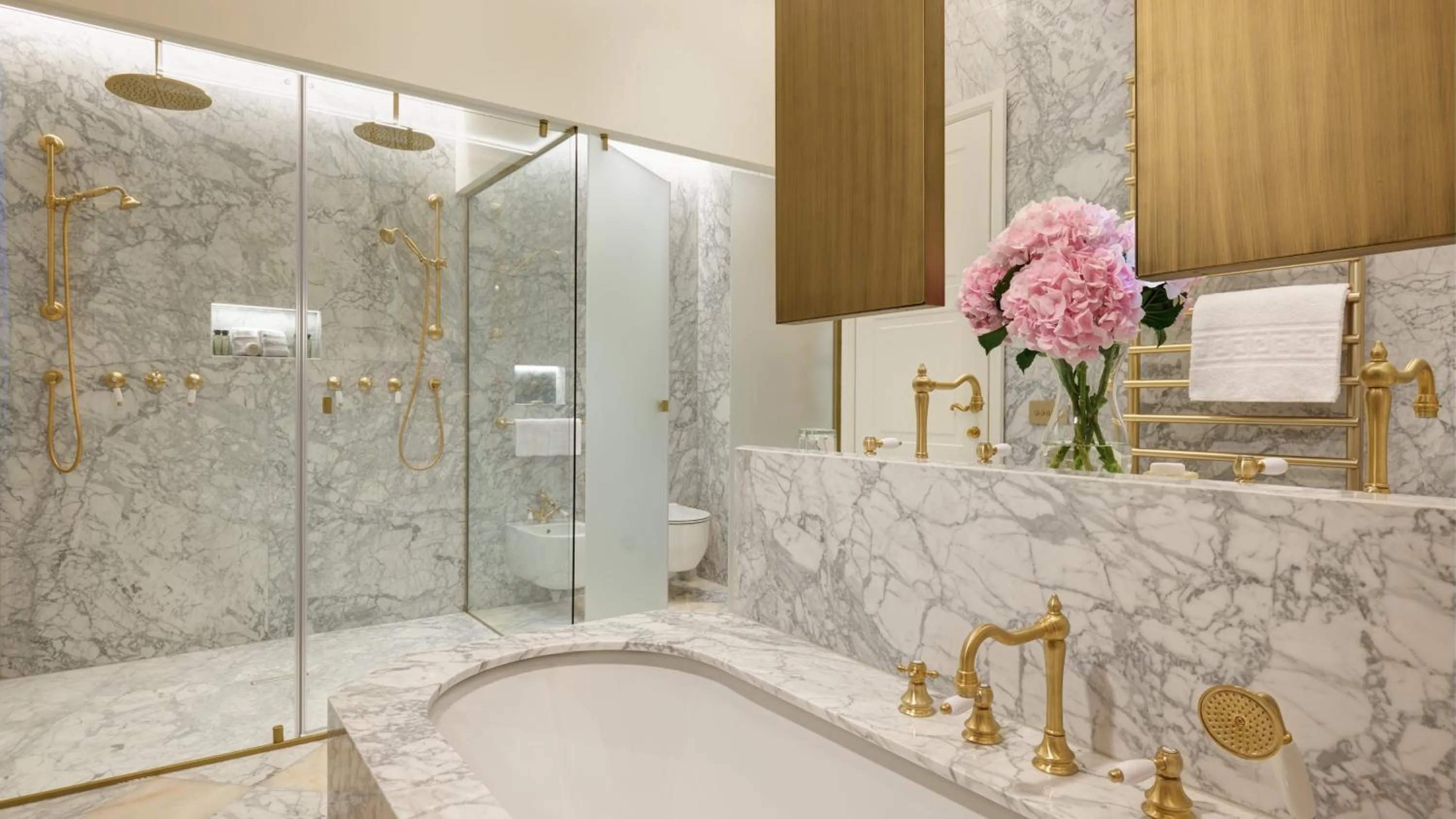 Bathroom in Hotel Palazzo Giovanelli e Gran Canal
