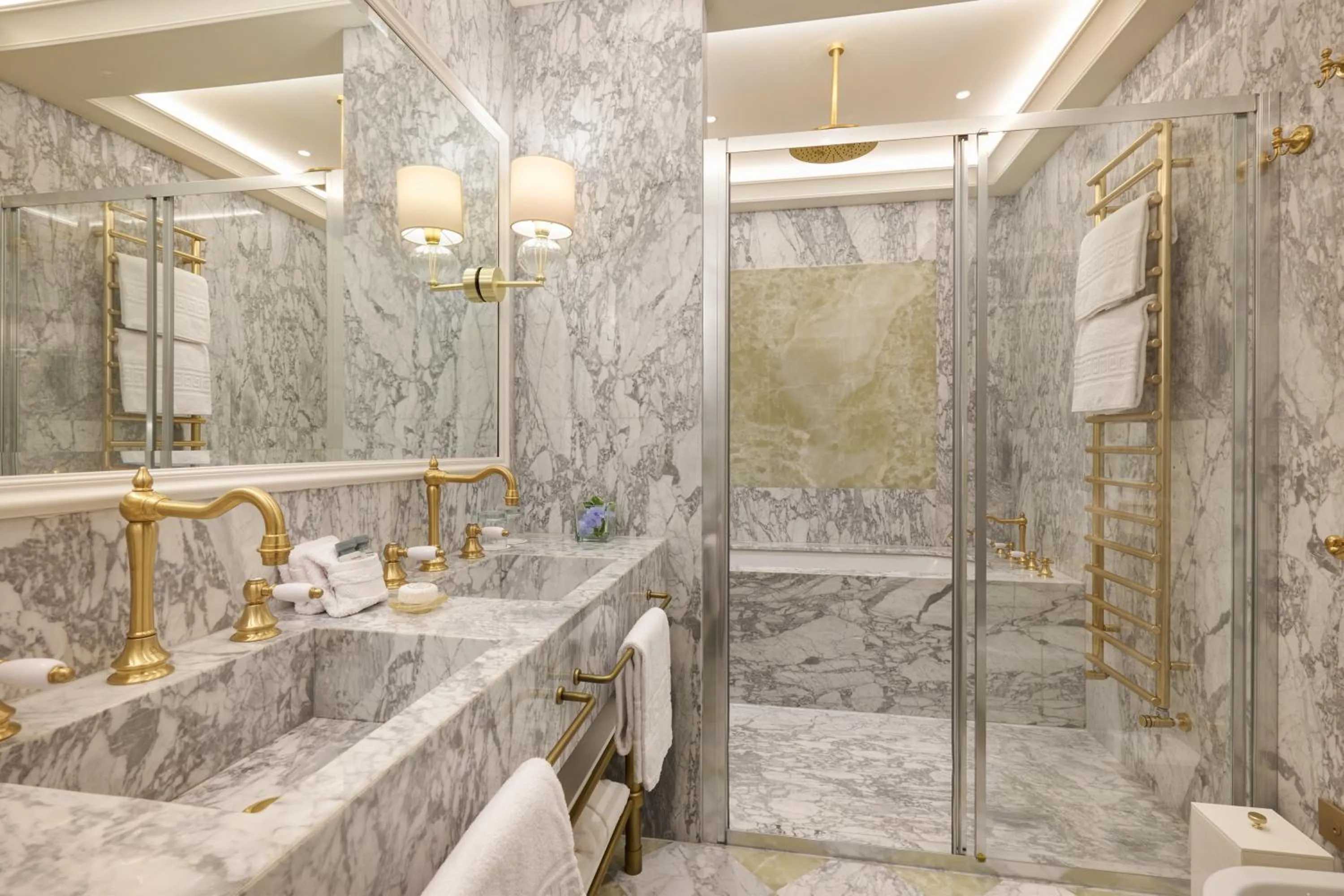 Bathroom in Hotel Palazzo Giovanelli e Gran Canal