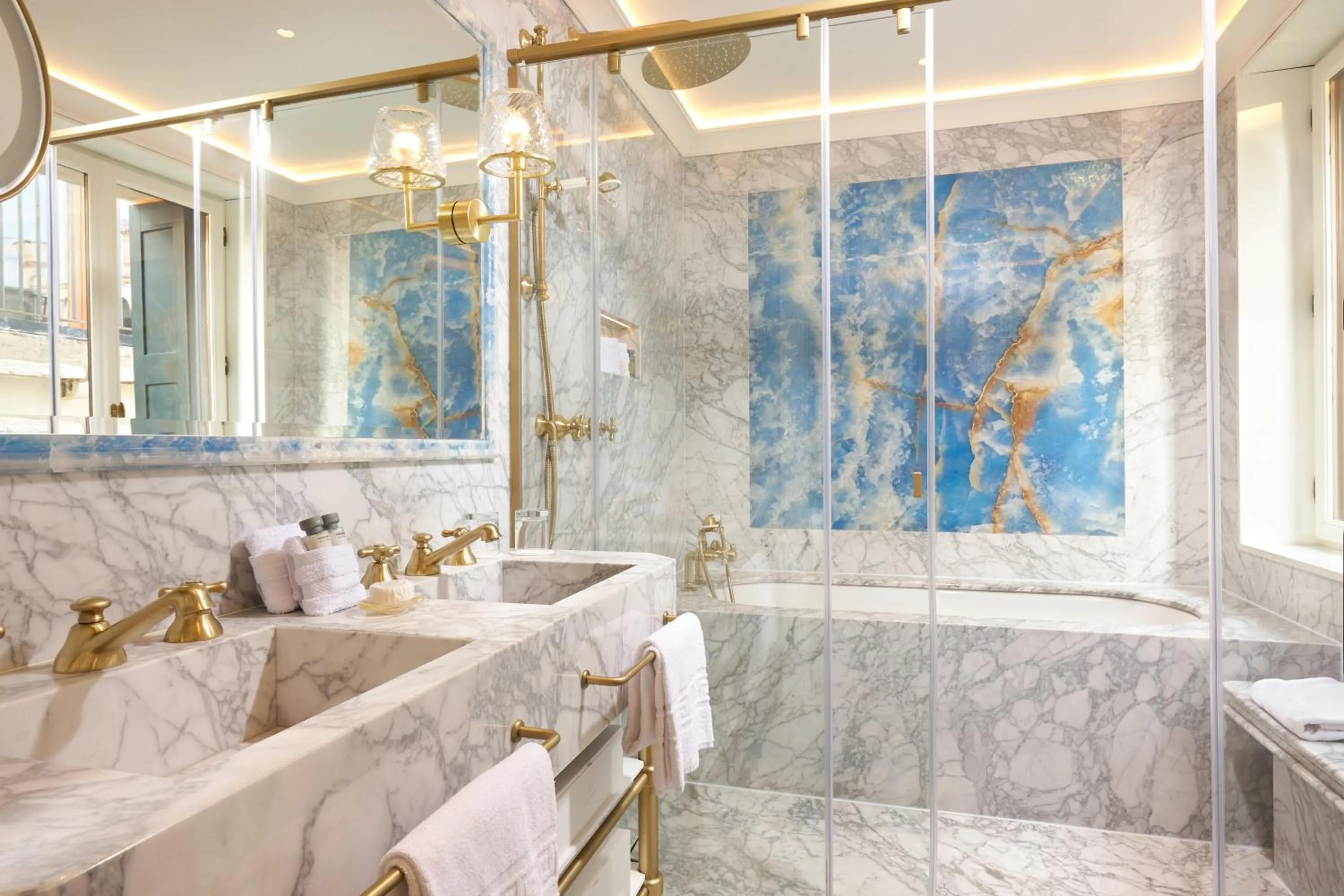 Bathroom in Hotel Palazzo Giovanelli e Gran Canal