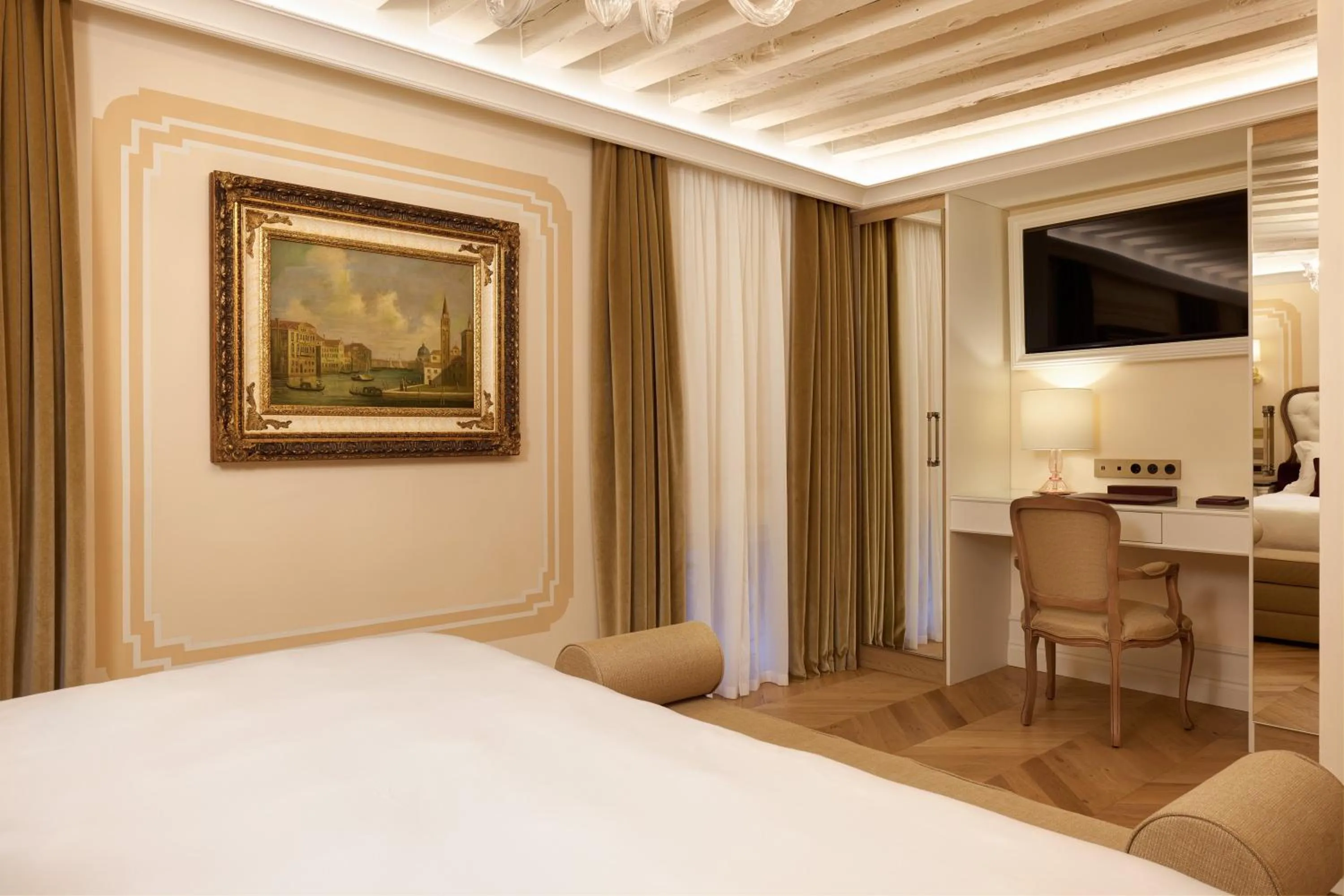 Bedroom, Bed in Hotel Palazzo Giovanelli e Gran Canal