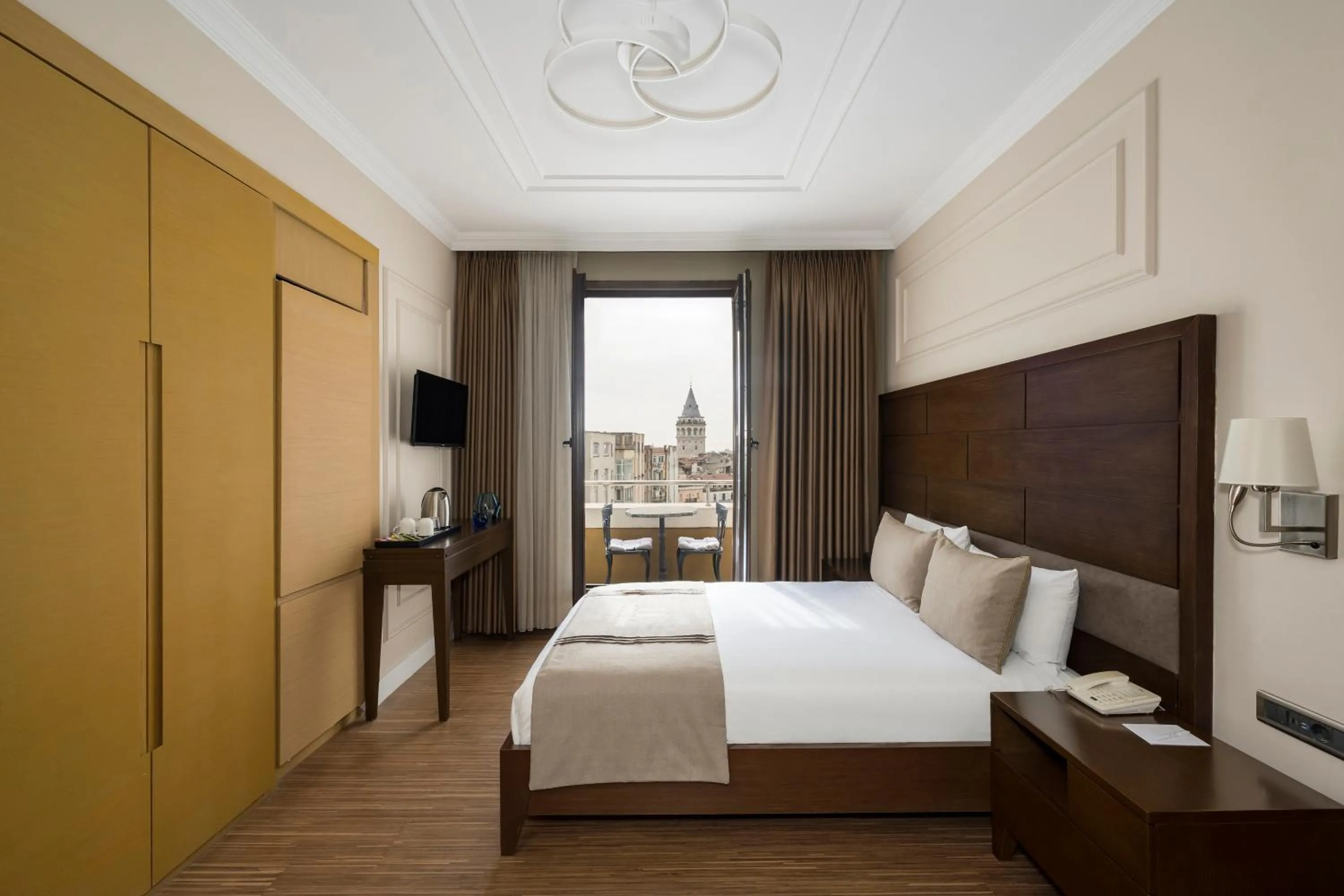 Bed in Continental Hotel Pera