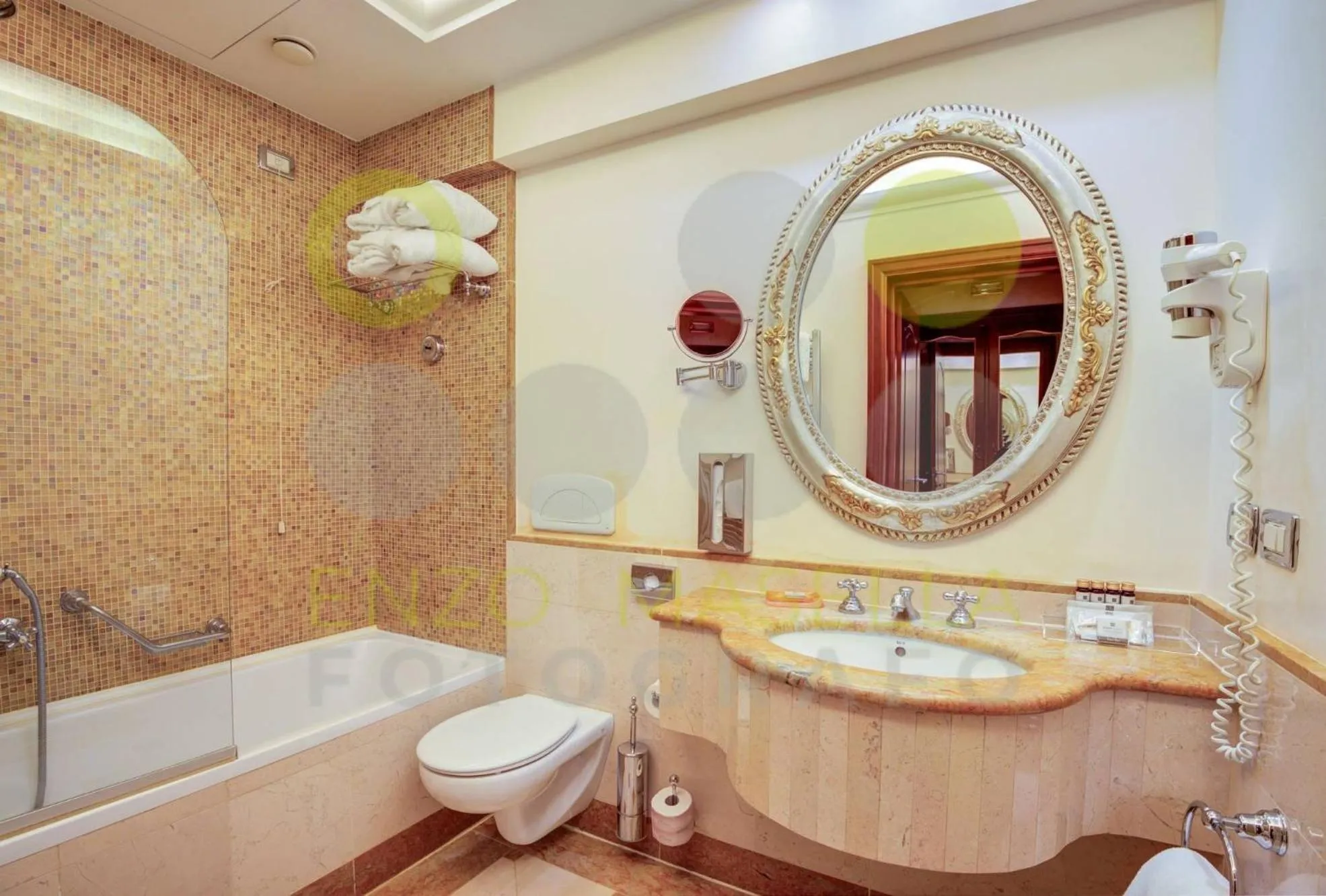 Bathroom in Canal Grande