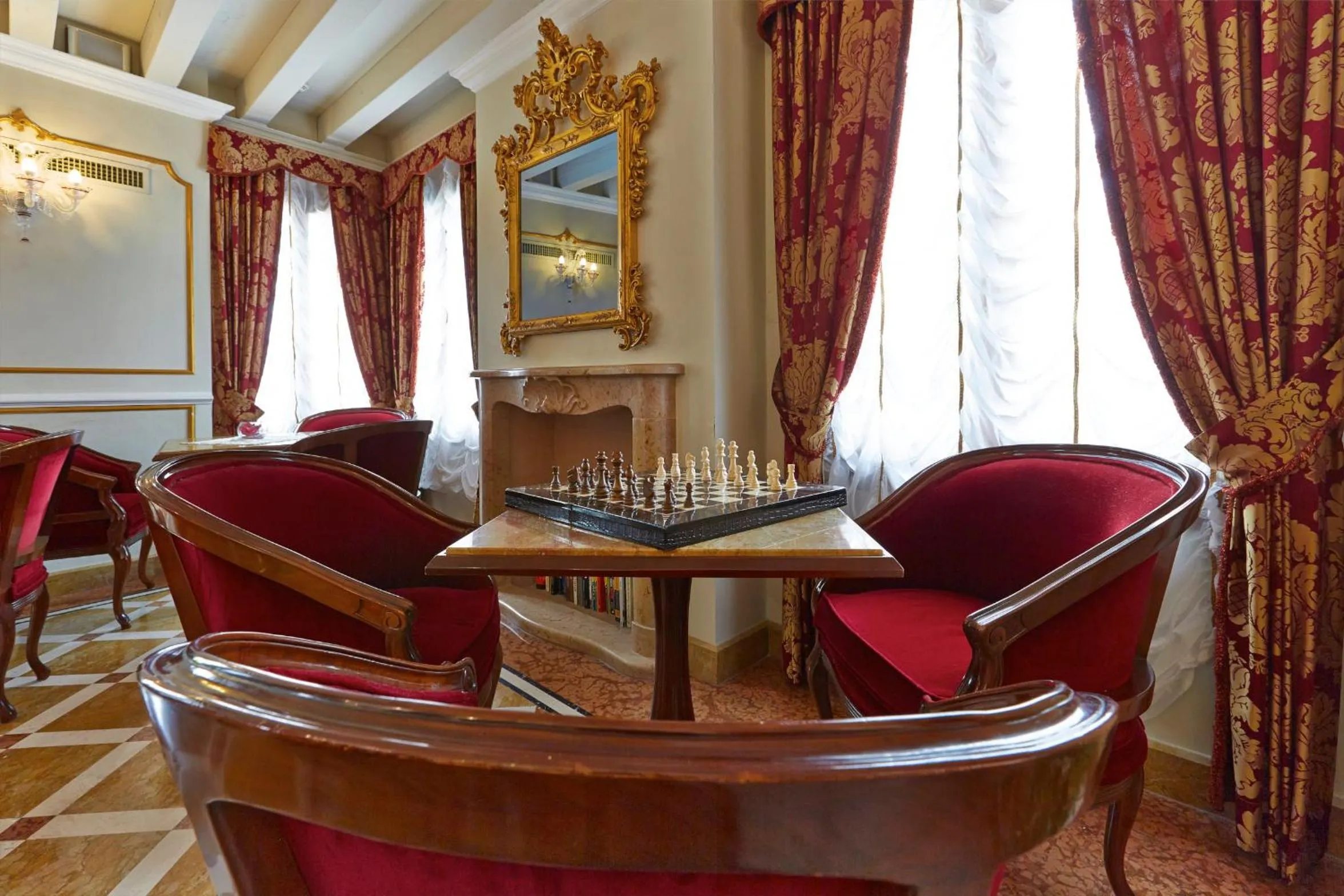 Communal lounge/ TV room in Canal Grande