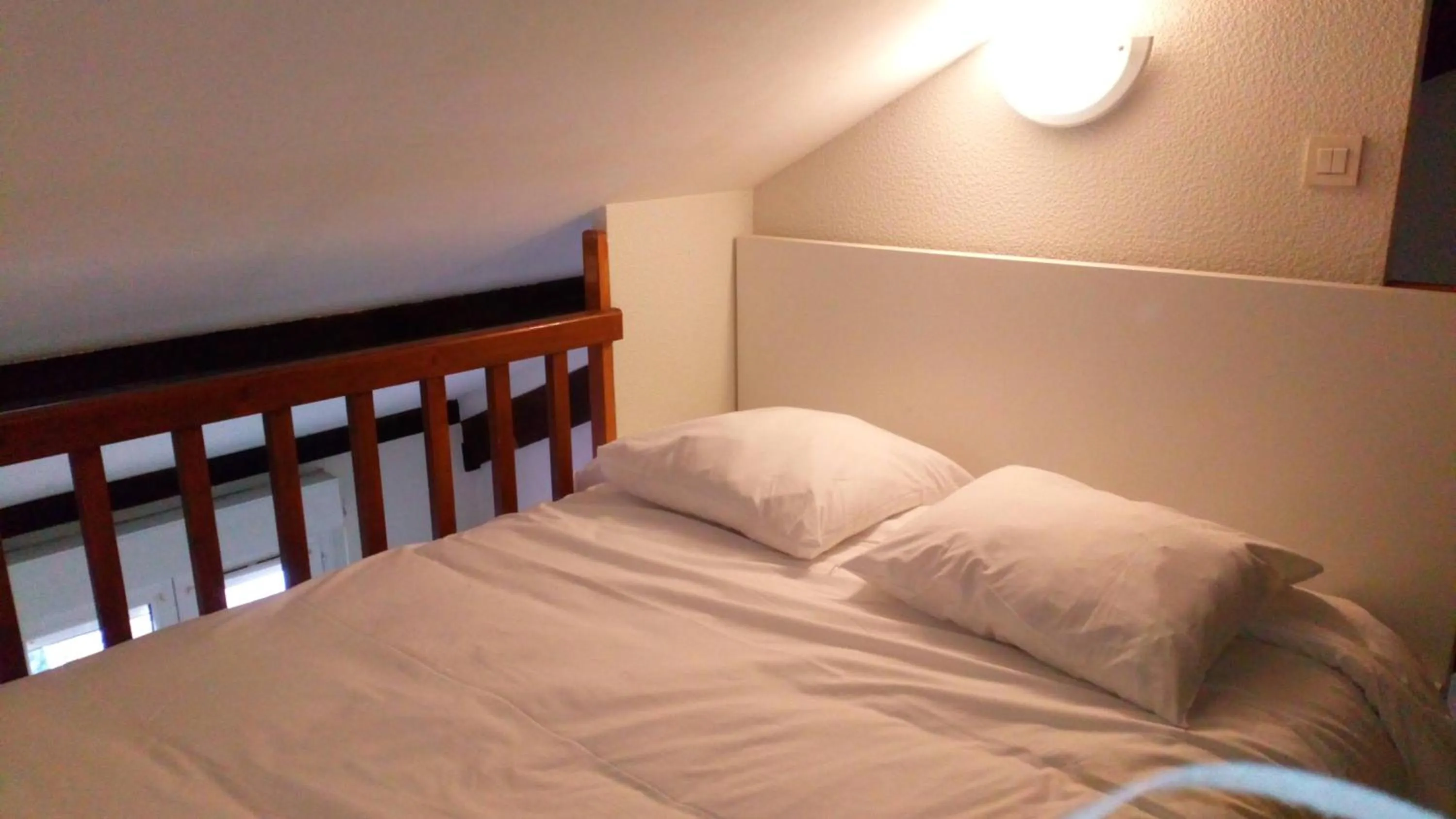 Bedroom, Bed in Résidence le Pastel François Verdier