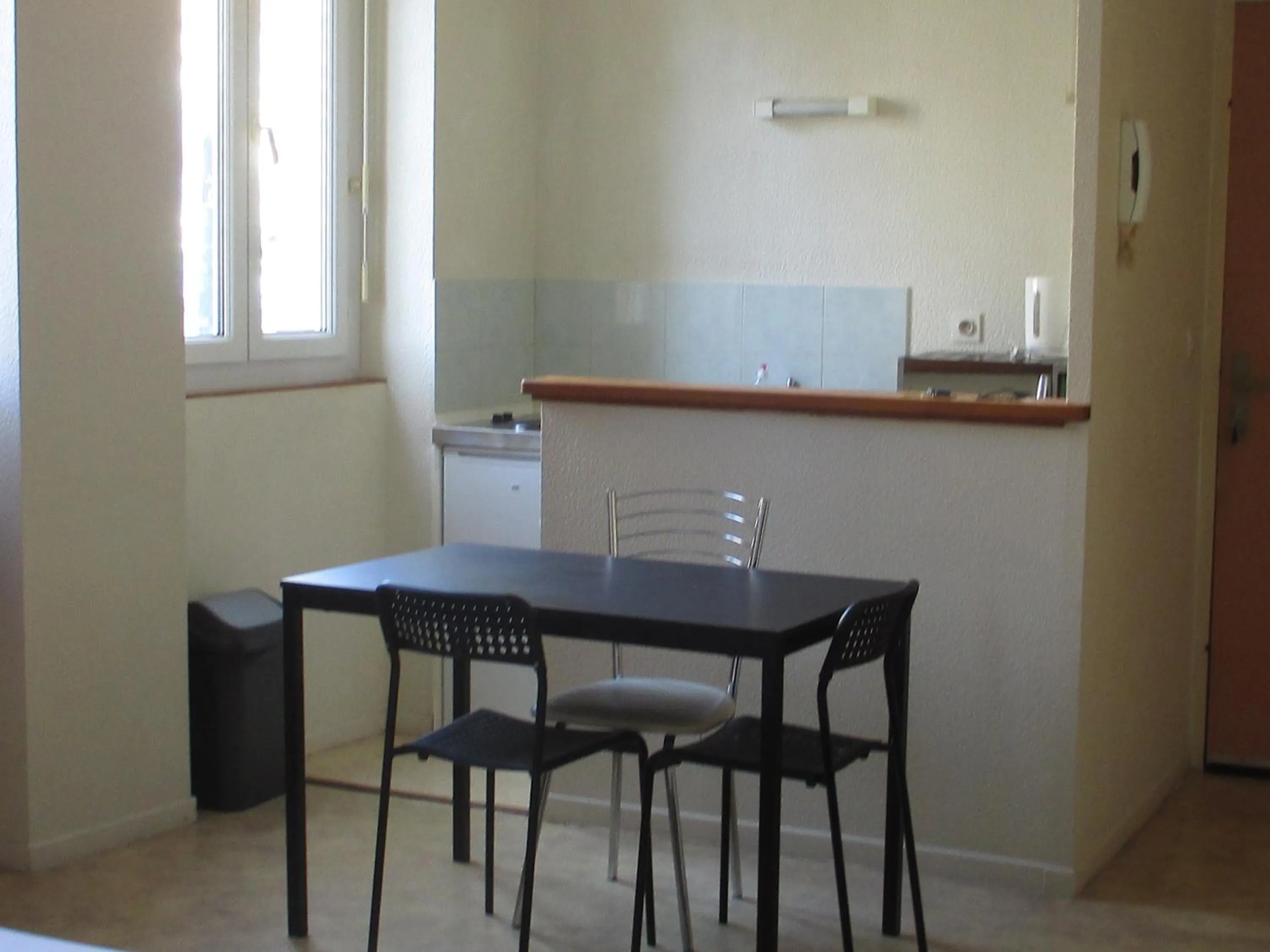 Dining area in Résidence le Pastel François Verdier