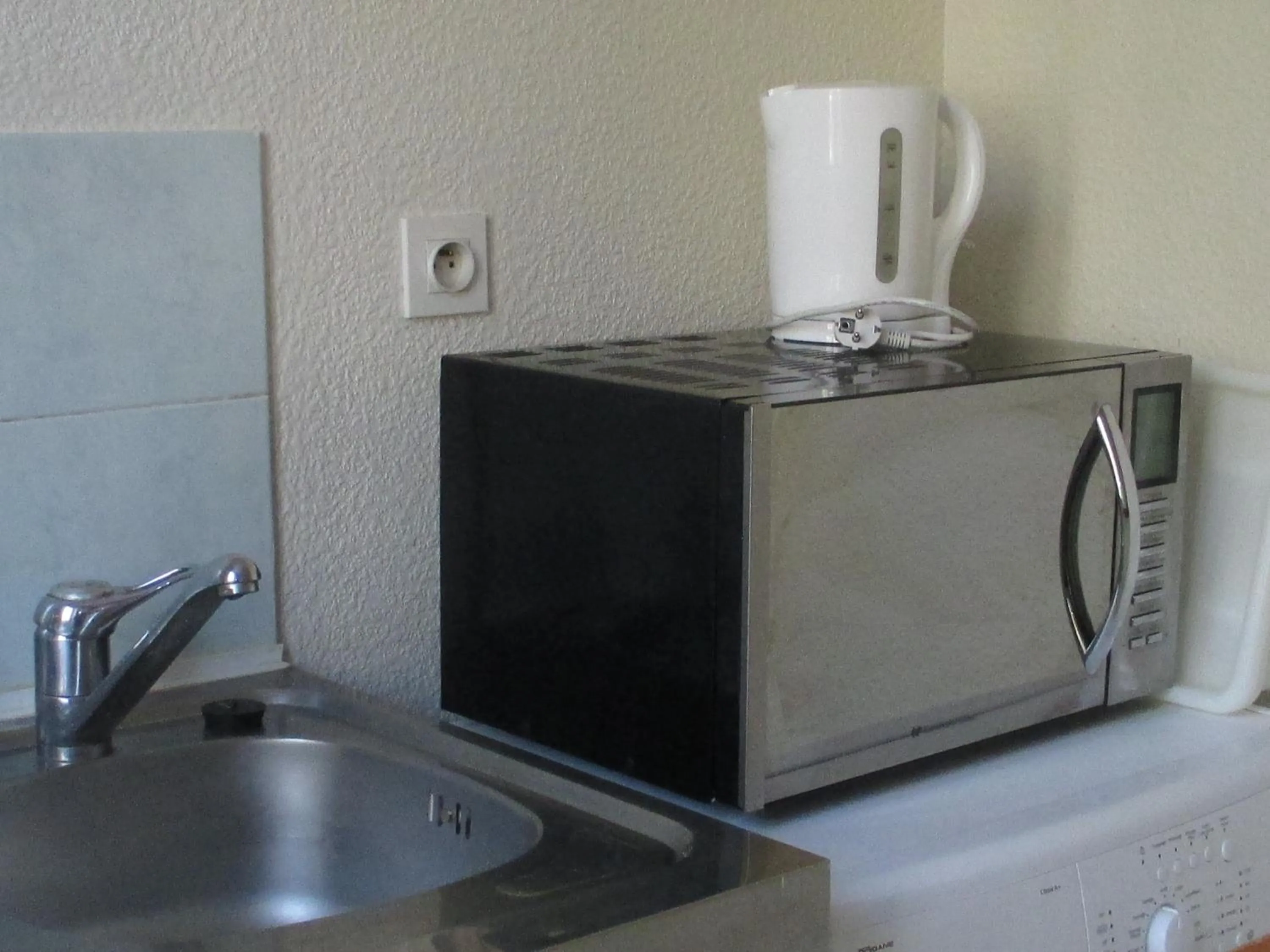 Dining area in Résidence le Pastel François Verdier