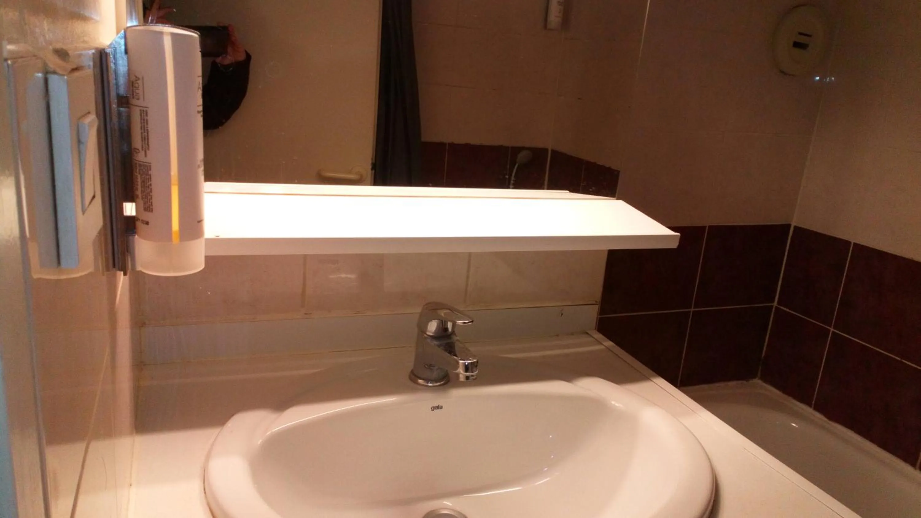 Bathroom in Résidence le Pastel François Verdier