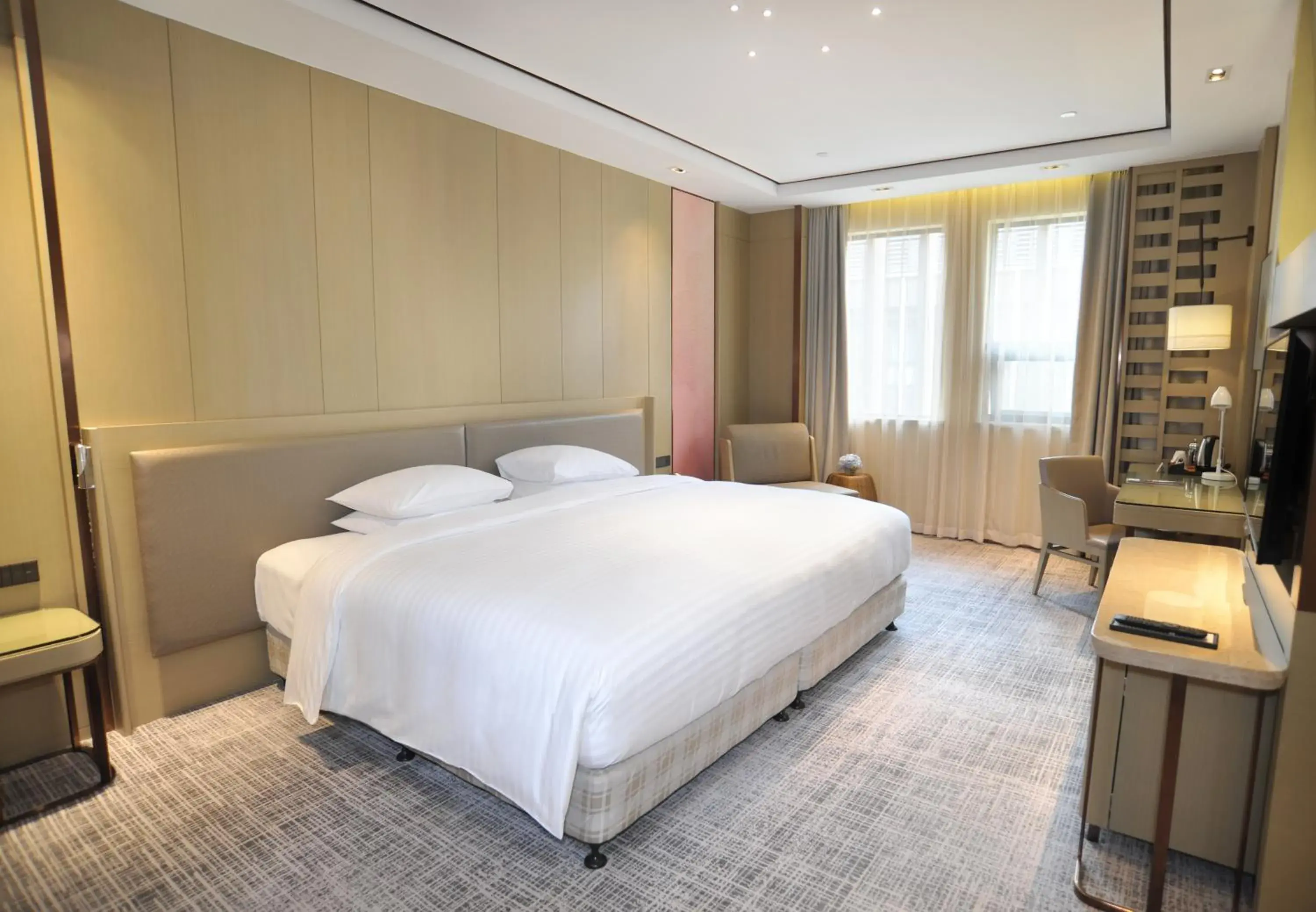 Premier Family King Room in Courtyard by Marriott Shanghai International Tourism and Resorts Zone Premier Family King Room in Courtyard by Marriott Shanghai International Tourism and Resorts Zone