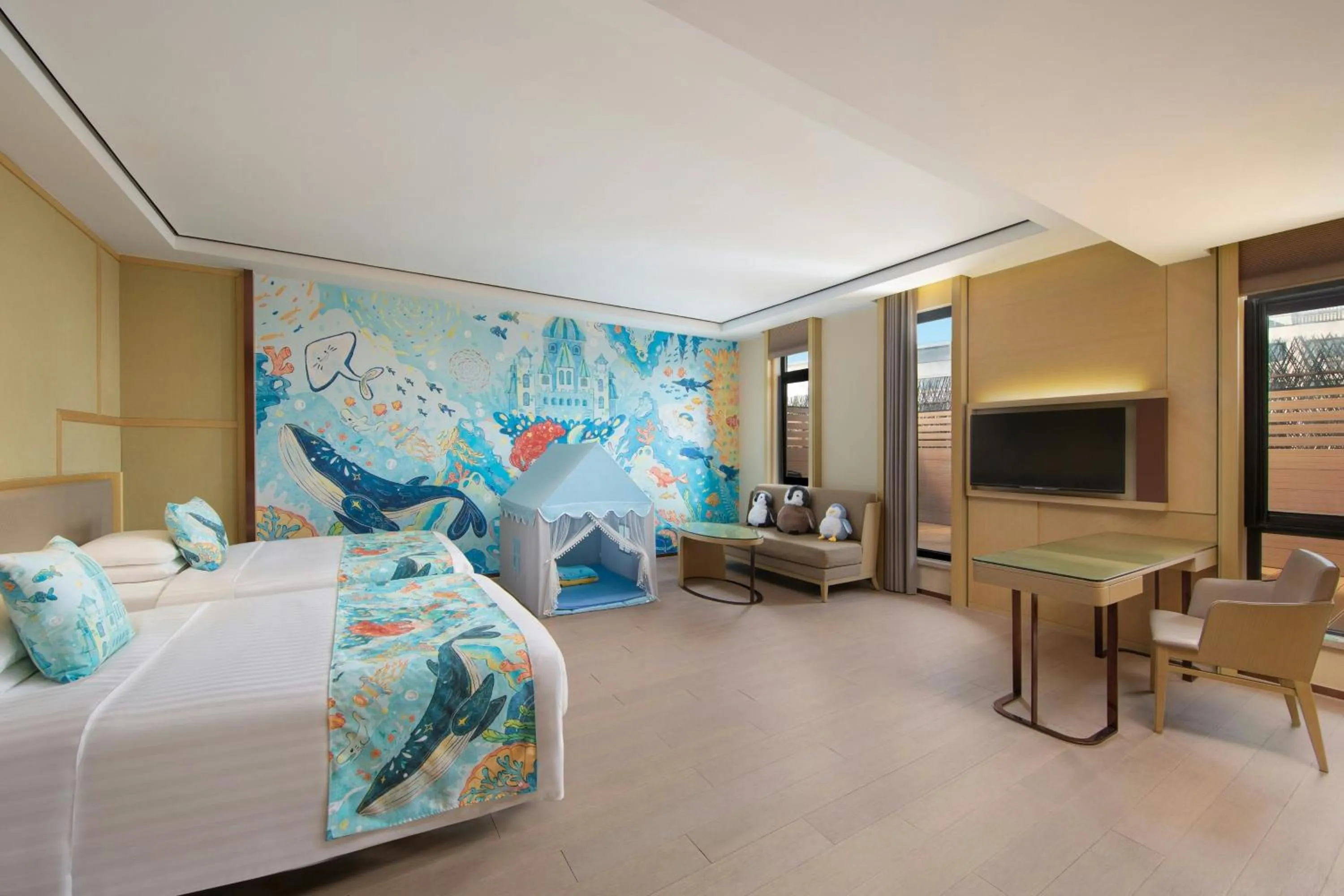 Photo of the whole room, Bed in Courtyard by Marriott Shanghai International Tourism and Resorts Zone