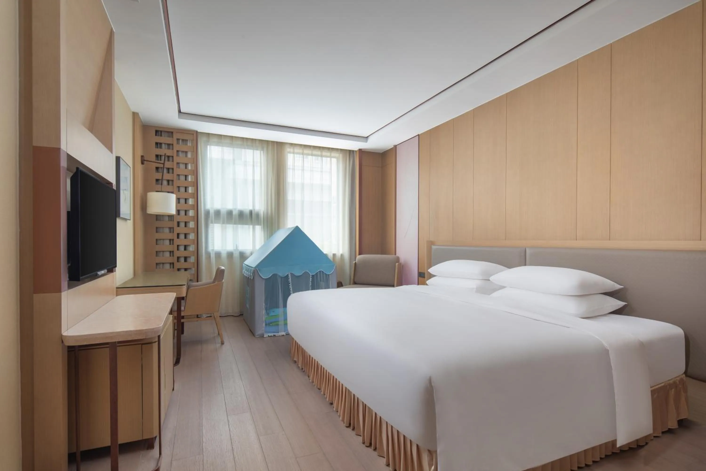 Bed in Courtyard by Marriott Shanghai International Tourism and Resorts Zone