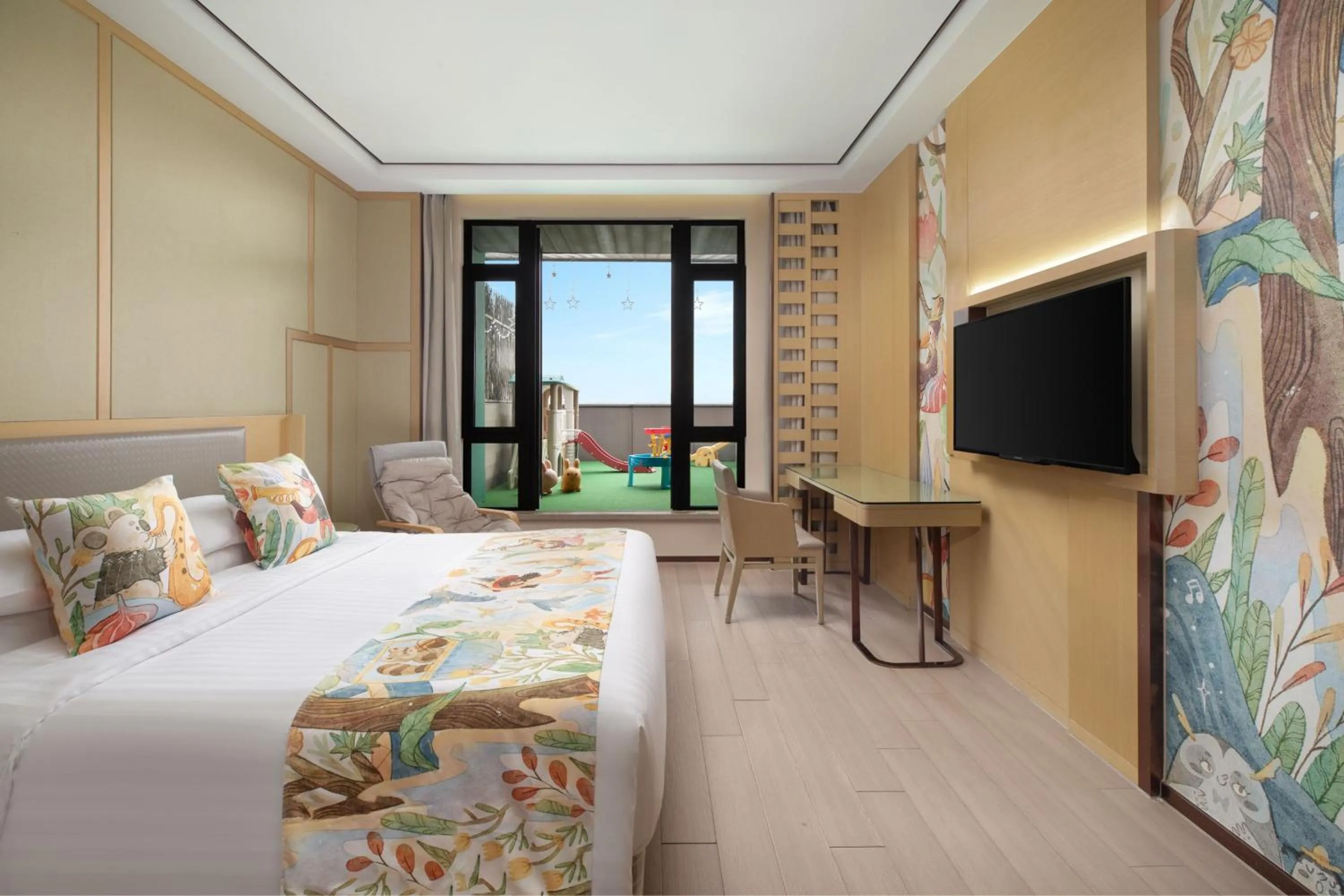 Photo of the whole room, Bed in Courtyard by Marriott Shanghai International Tourism and Resorts Zone