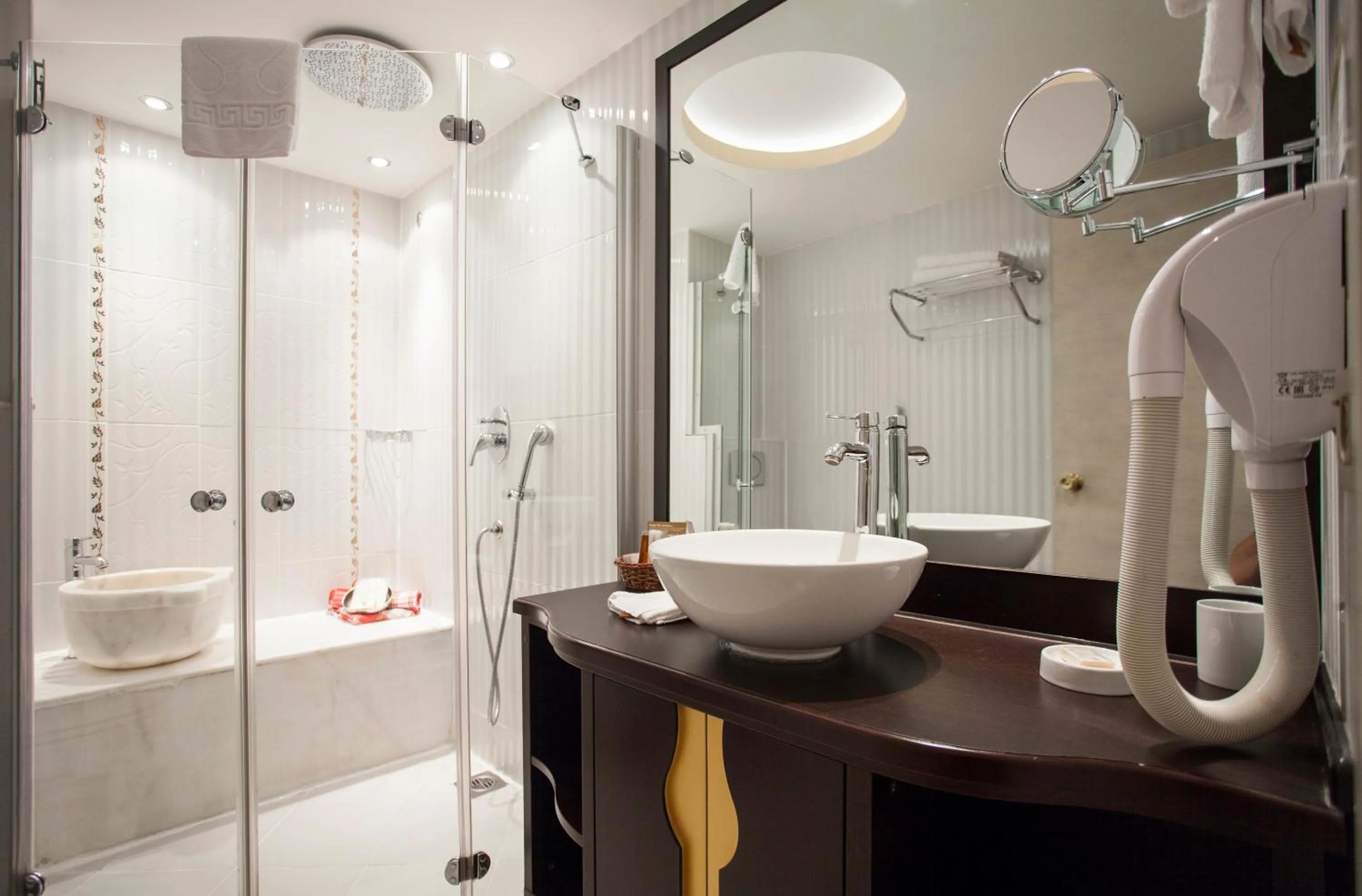 Photo of the whole room in Ottoman Hotel Park - Special Category