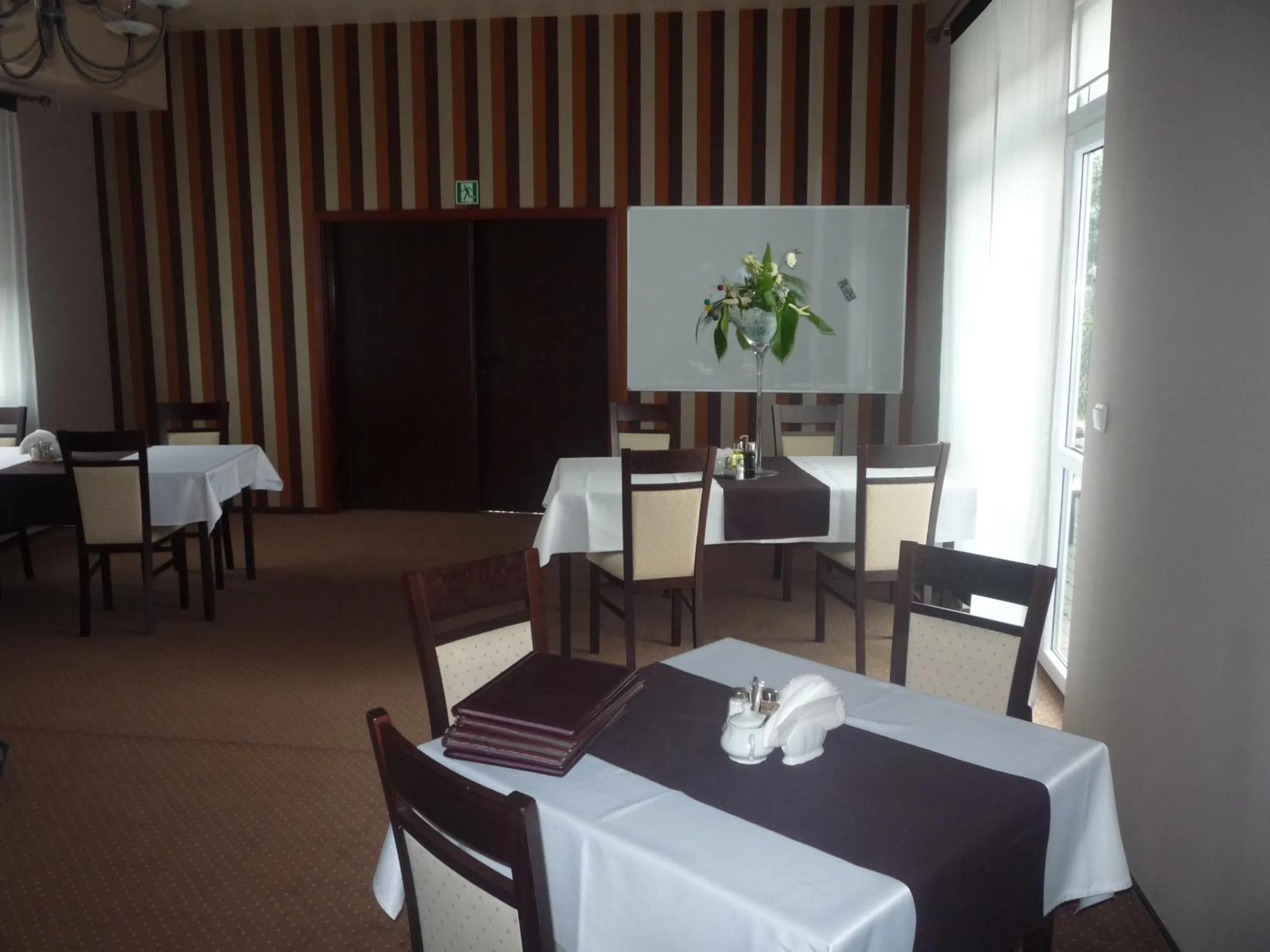 Restaurant/places to eat in Hotel Horyzont