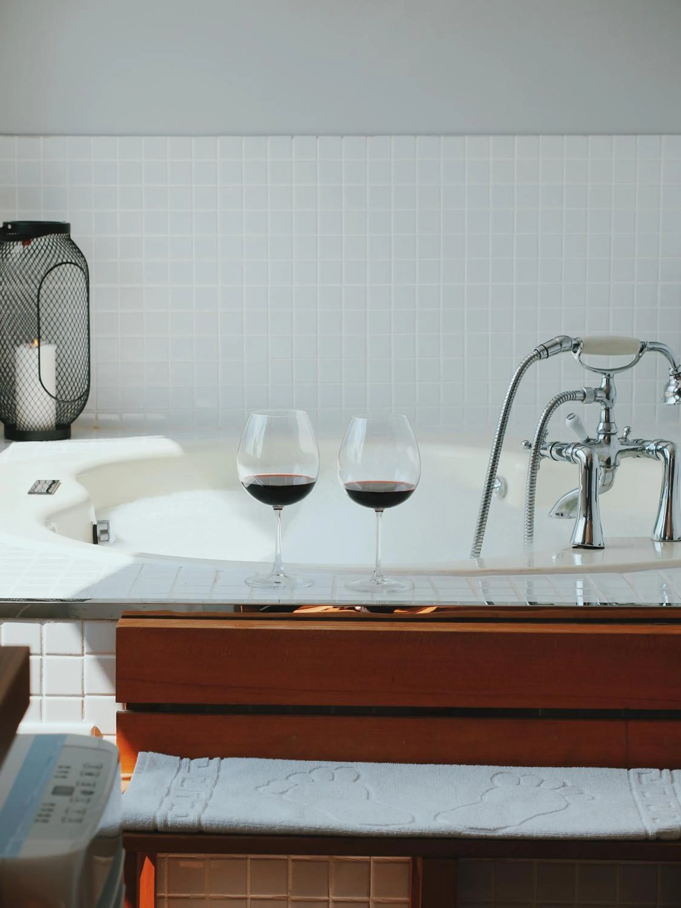 Hot Tub in Hotel Poem