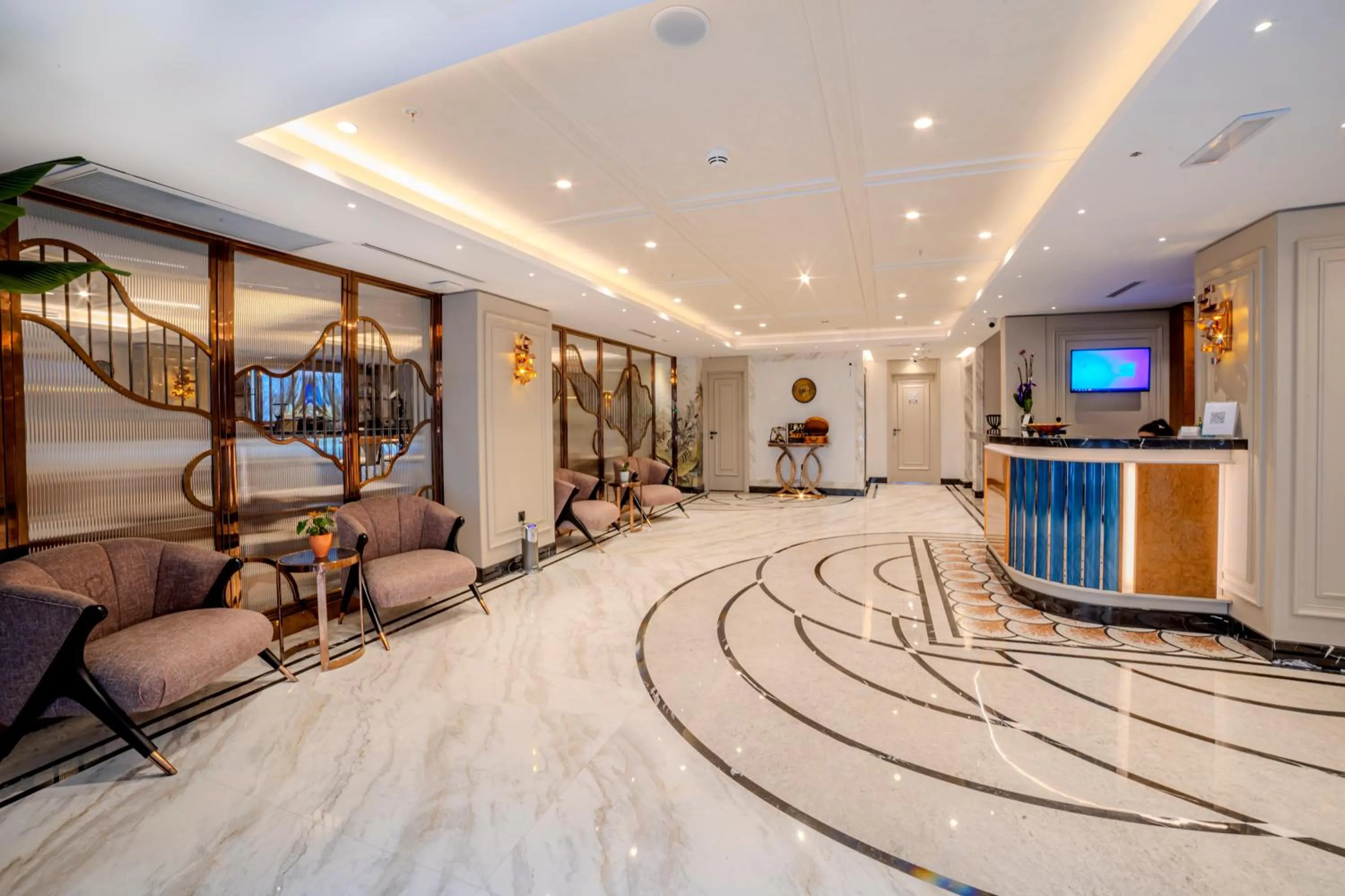 Lobby or reception in Grand Hilarium Hotel