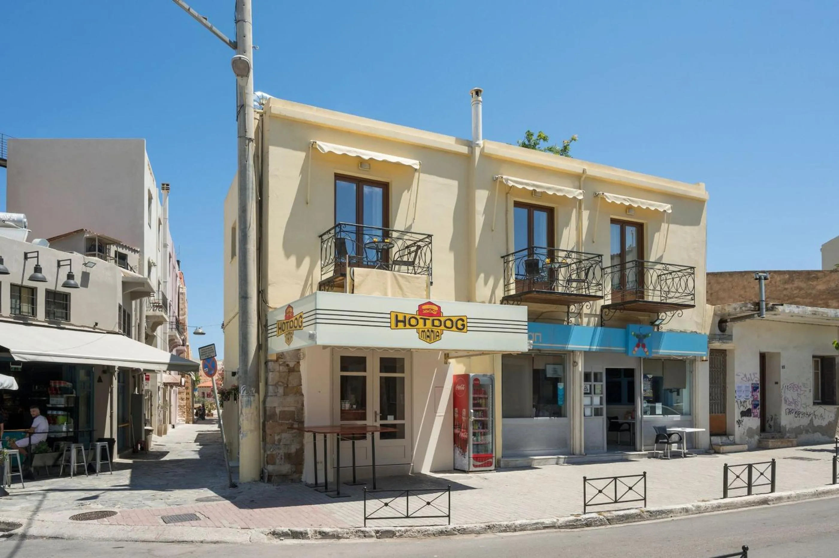 Property building in Porto Orion Studios