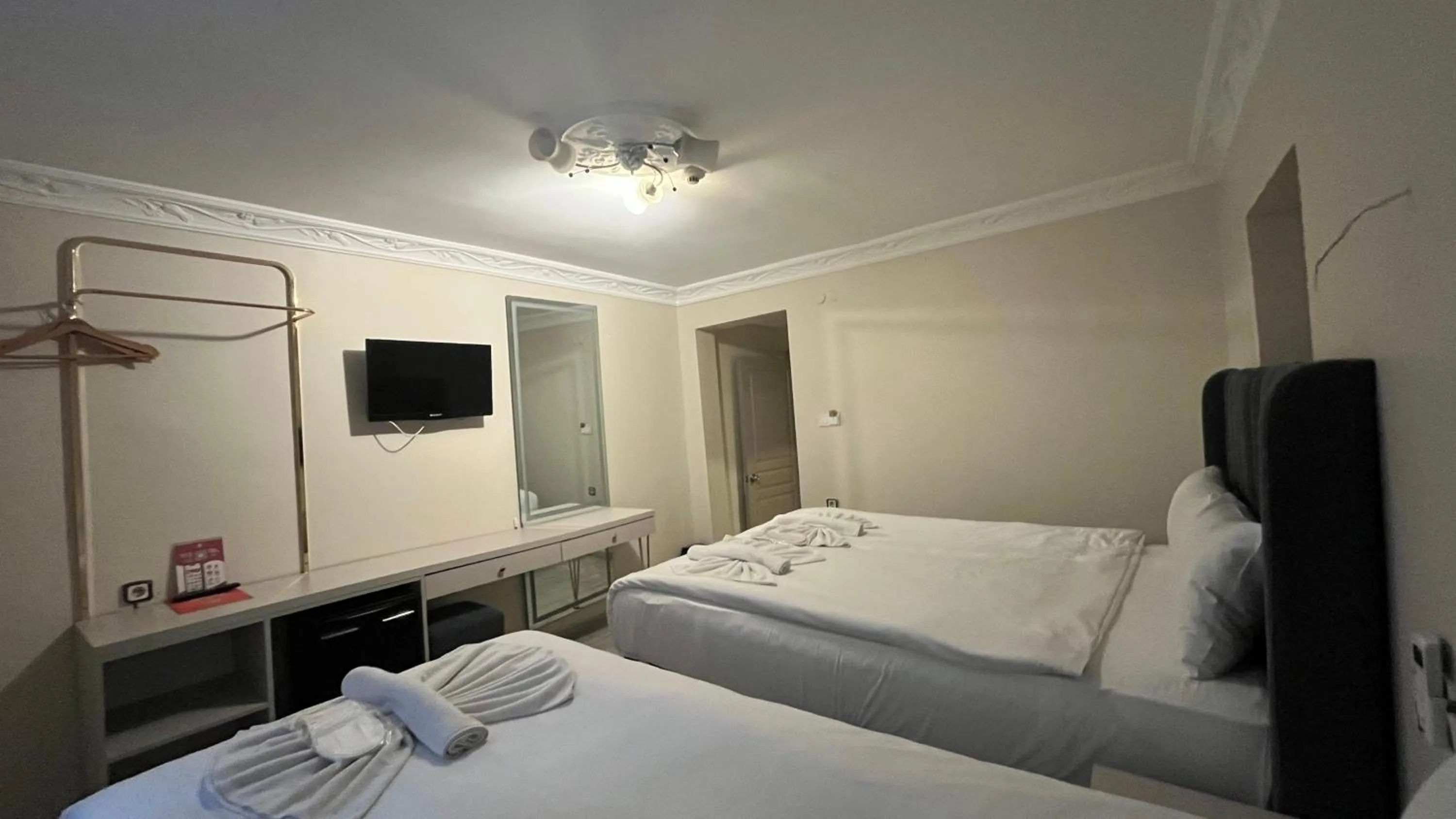 Bed in Hotel Tulip House