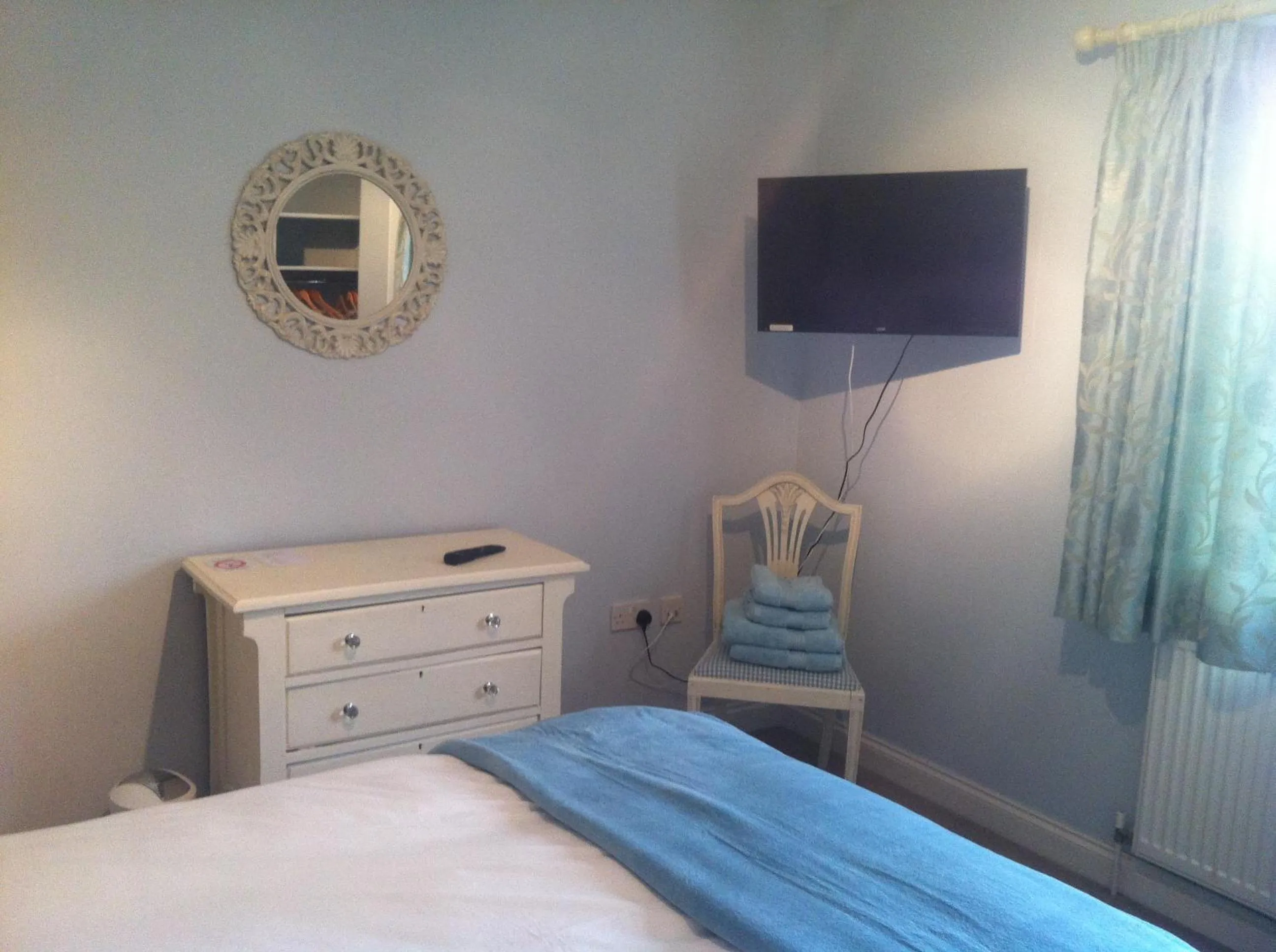 Bed in East Dunster Deer Farm B&B