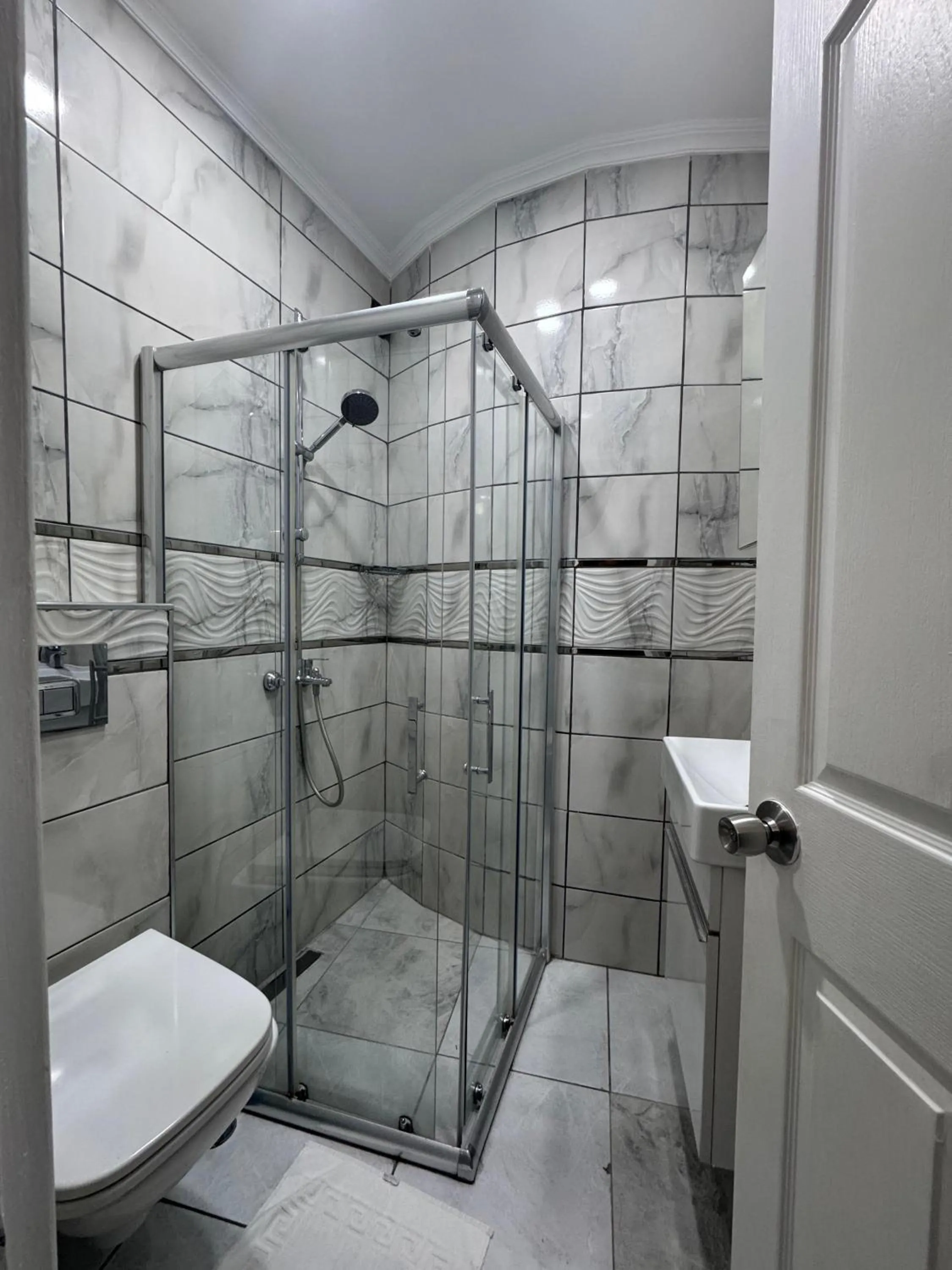 Shower in My Home Sultanahmet Hotel