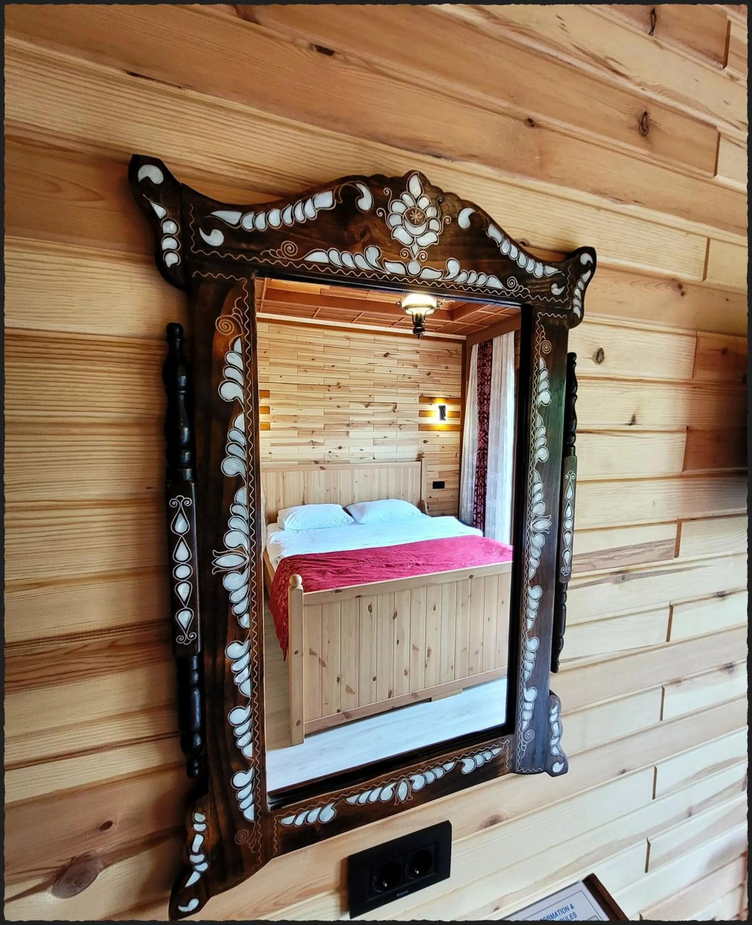 Photo of the whole room, Bed in Saruhan Hotel