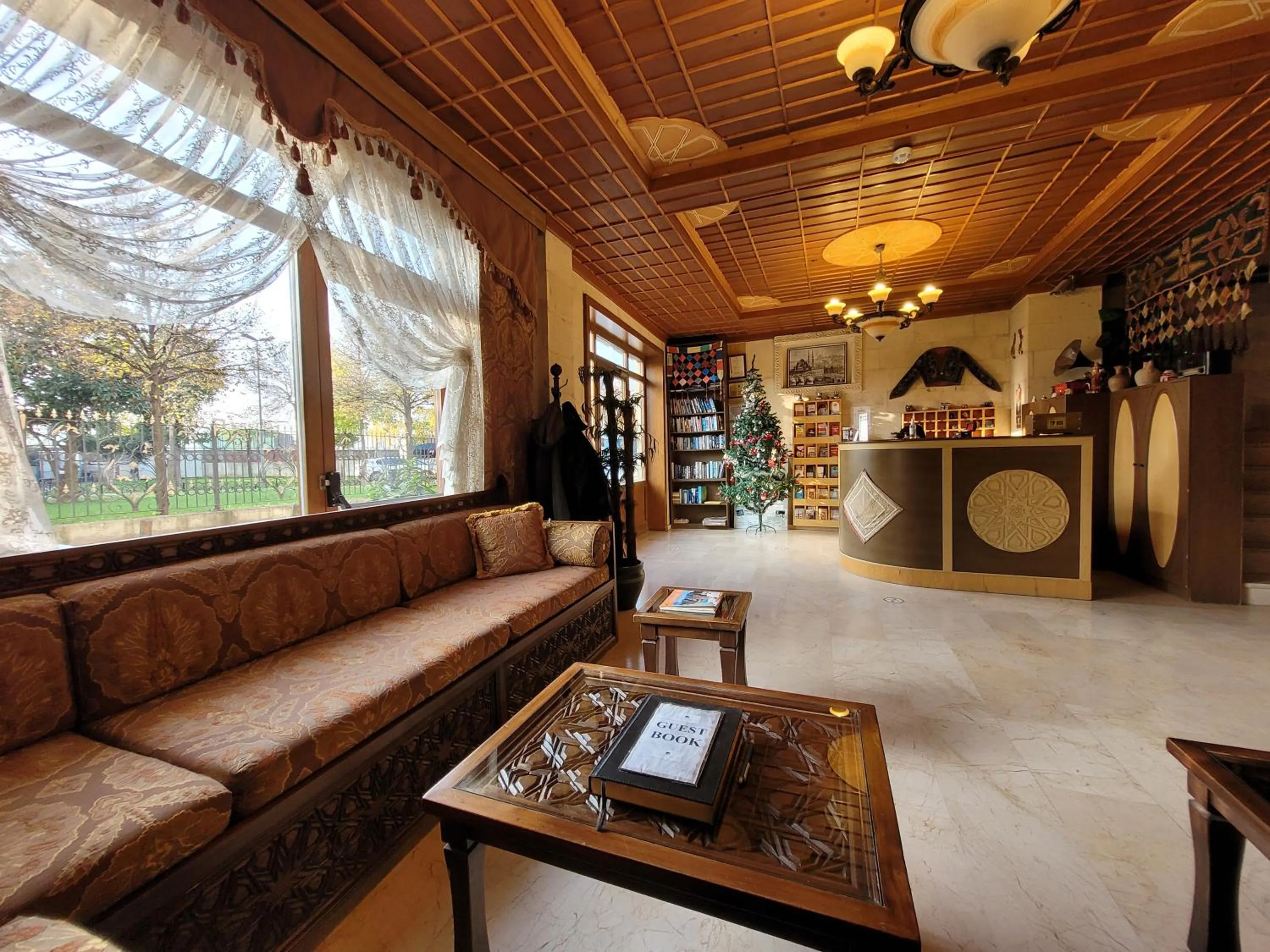 Lobby or reception in Saruhan Hotel