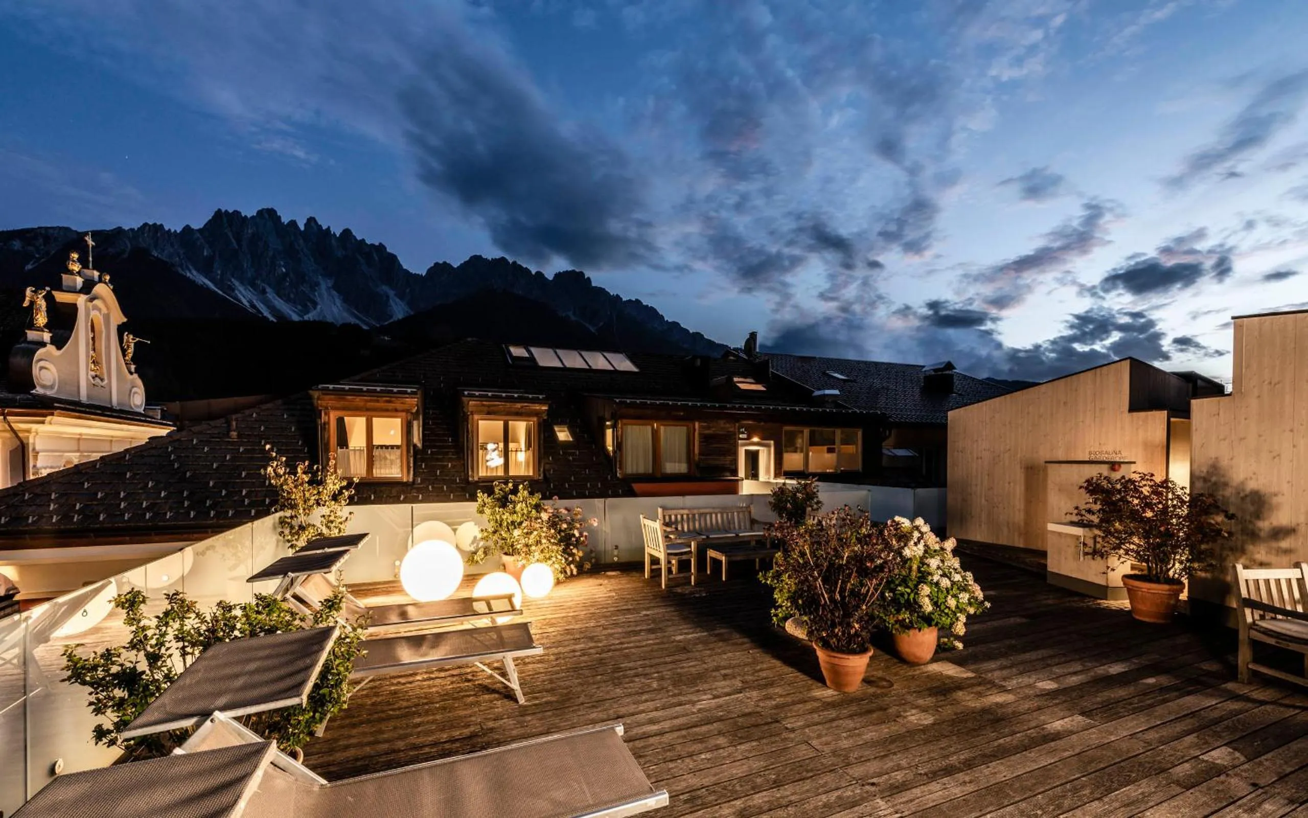 Property building in Boutique & Gourmet Hotel Orso Grigio - Grauer Bär