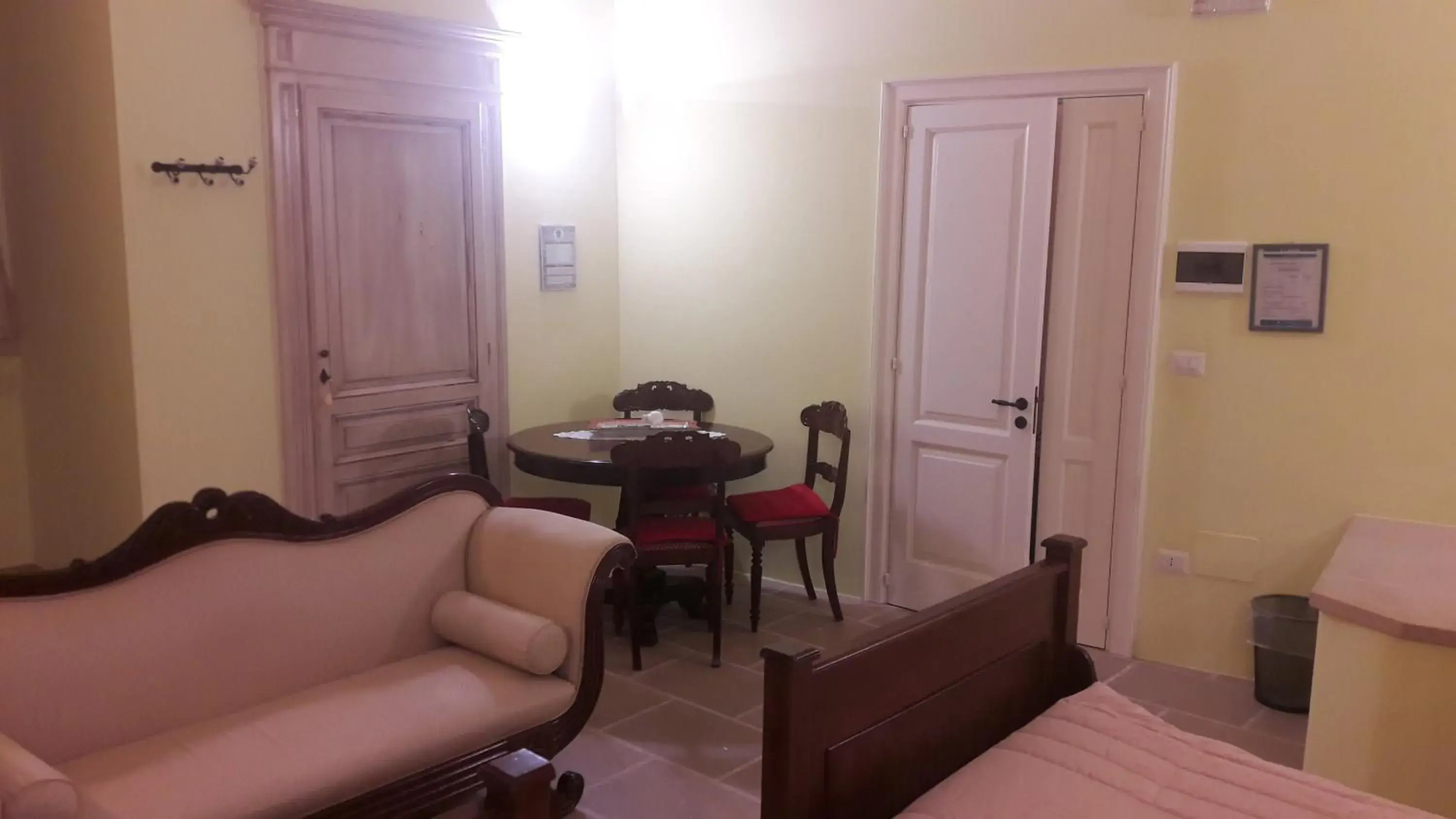 Superior Double Room in Palazzo Mellacqua Superior Double Room in Palazzo Mellacqua