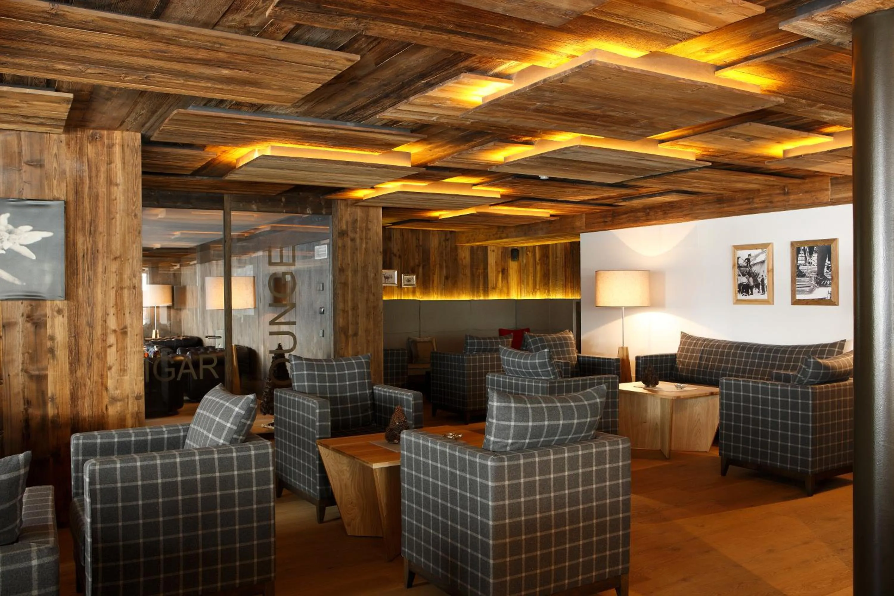 Lounge or bar in Hotel Col Alto