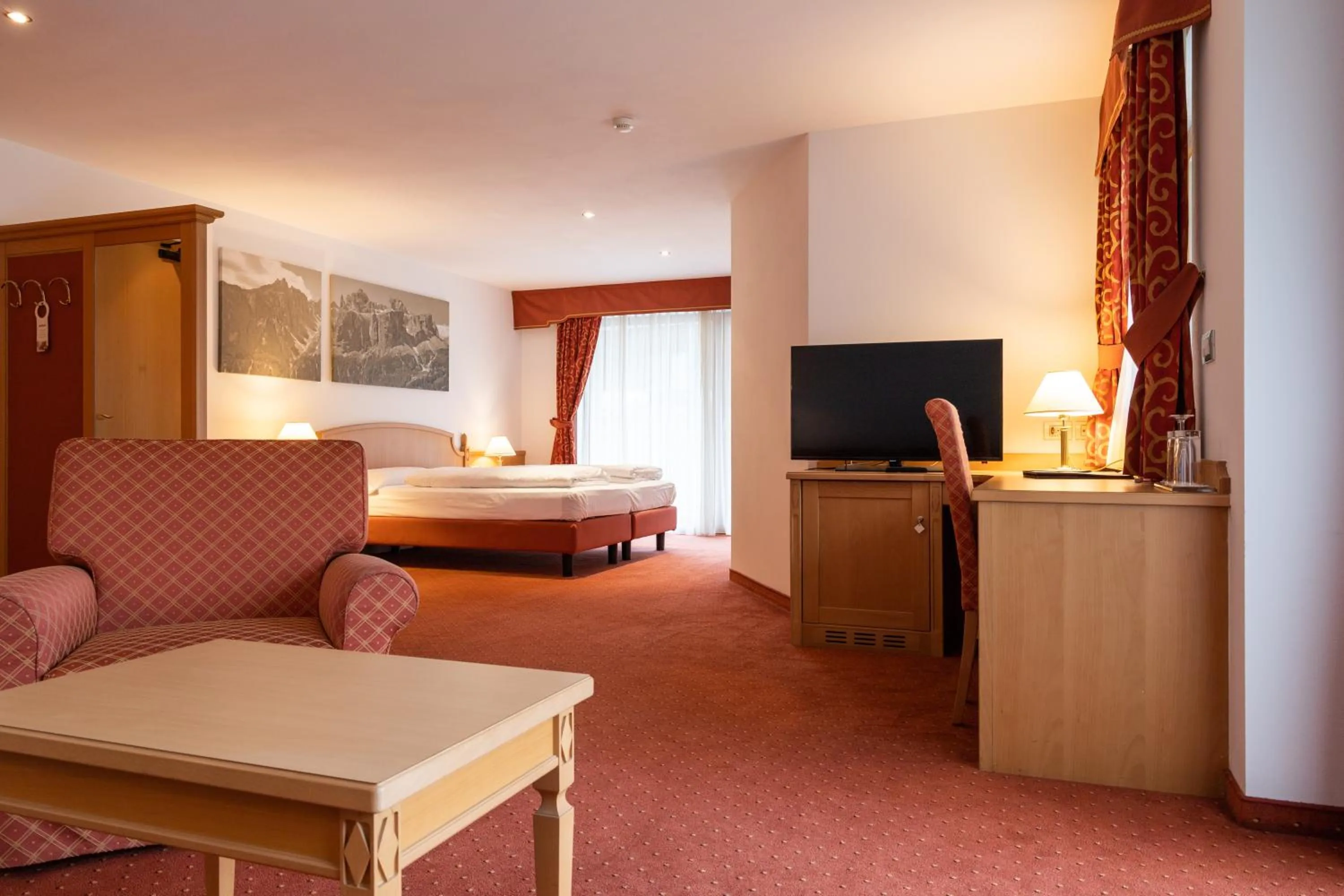 Photo of the whole room, Bed in Hotel Col Alto