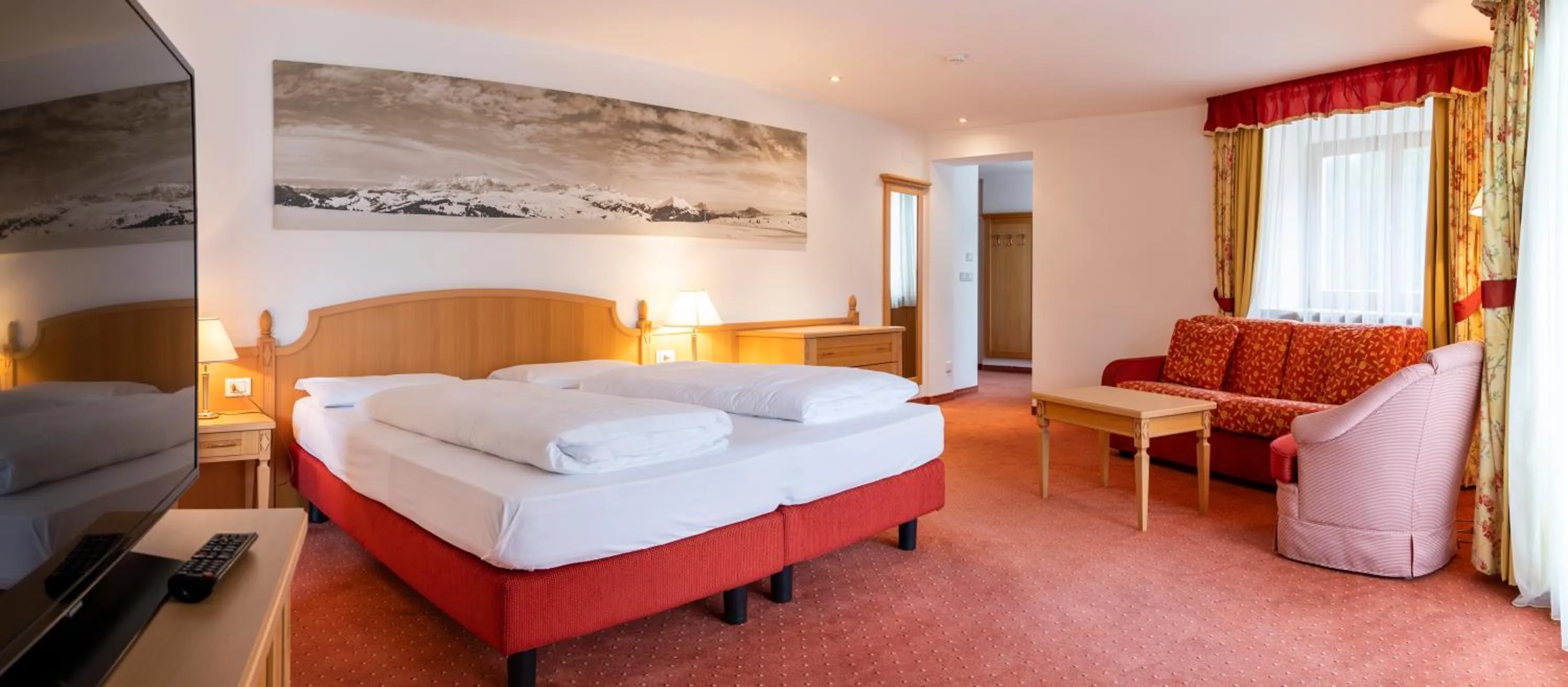 Photo of the whole room, Bed in Hotel Col Alto