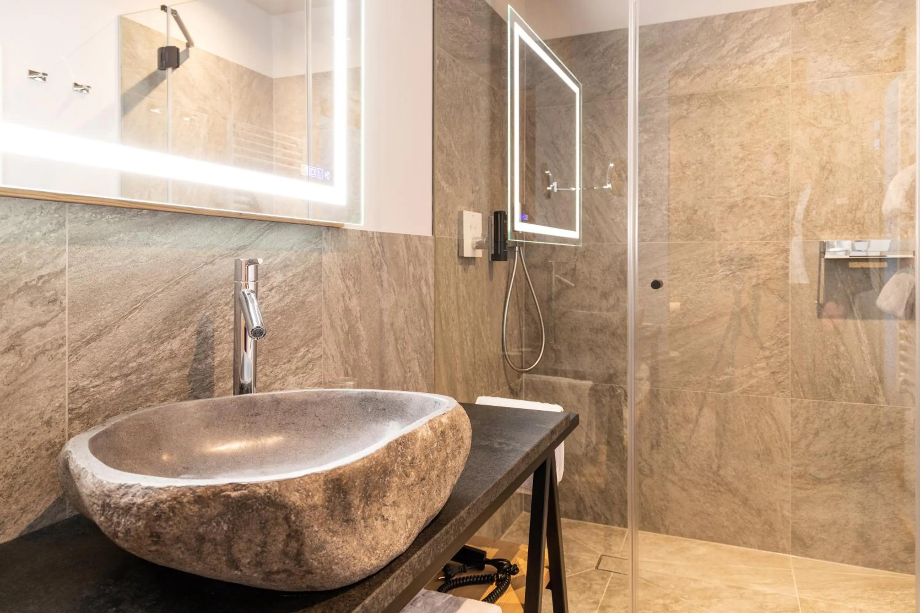 Shower in Hotel Col Alto