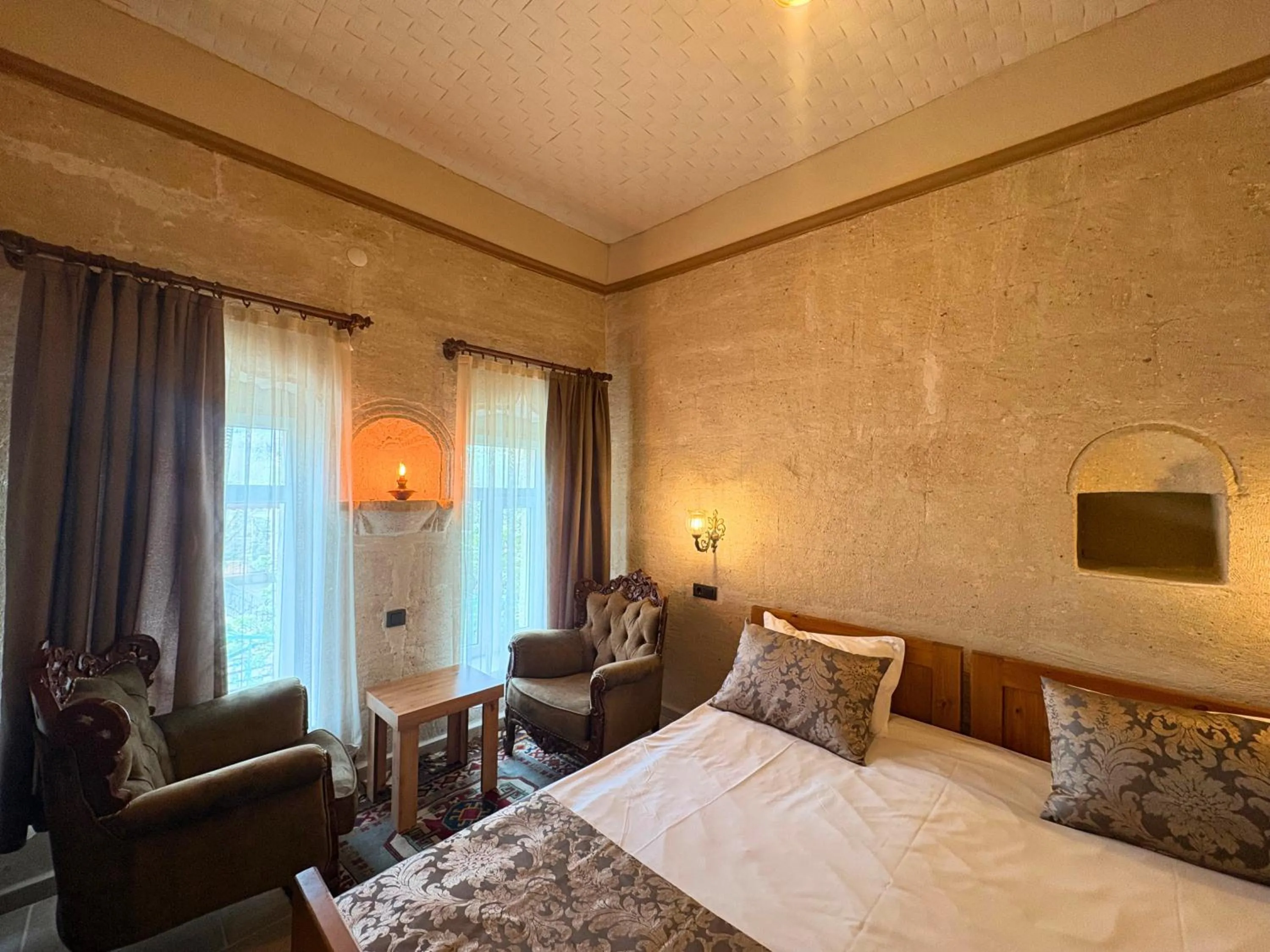 Bed in Elysee Cave House